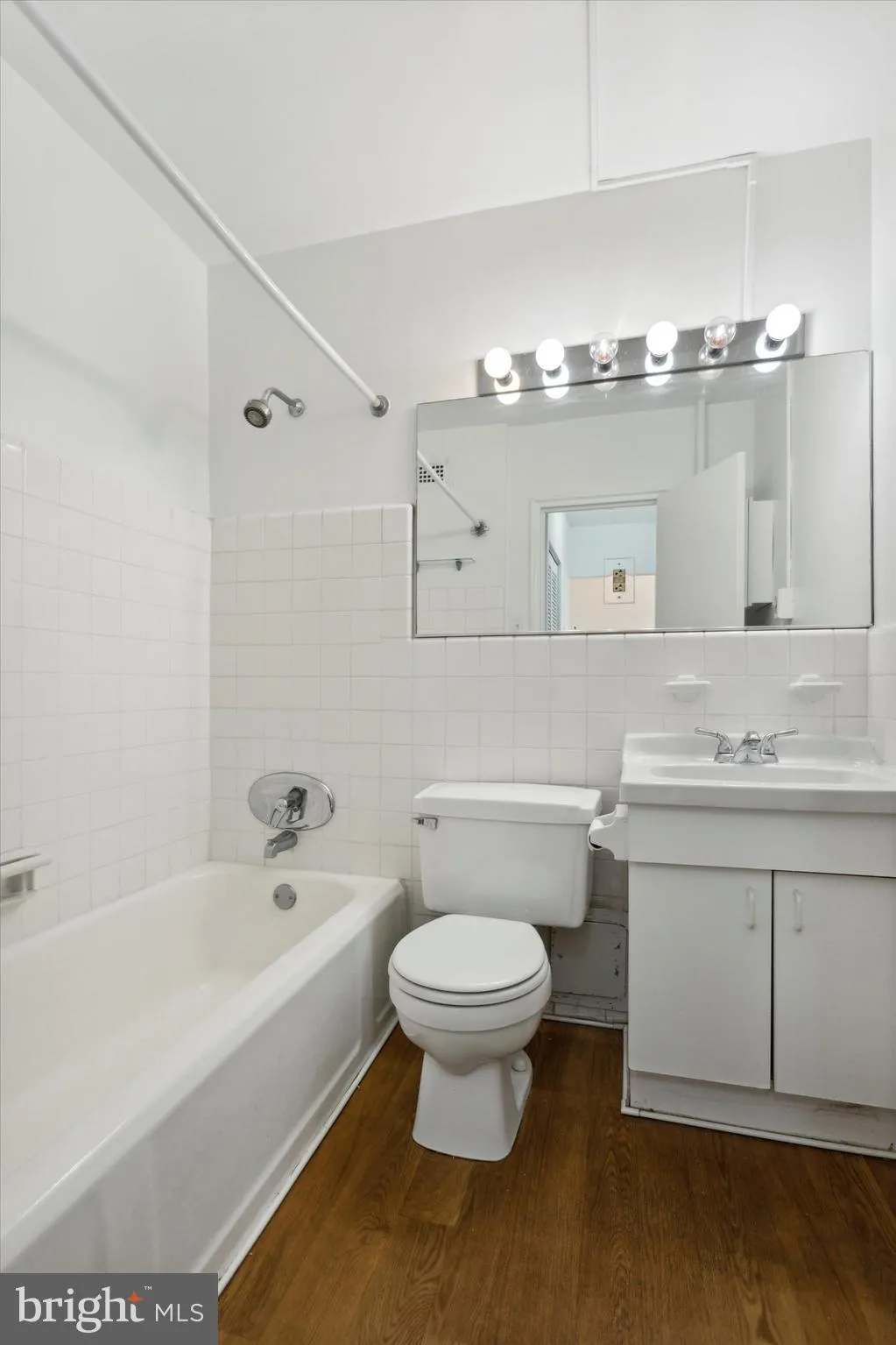 Philadelphia, Pennsylvania 19130, United States, ,1 BathroomBathrooms,Residential,Active,89910