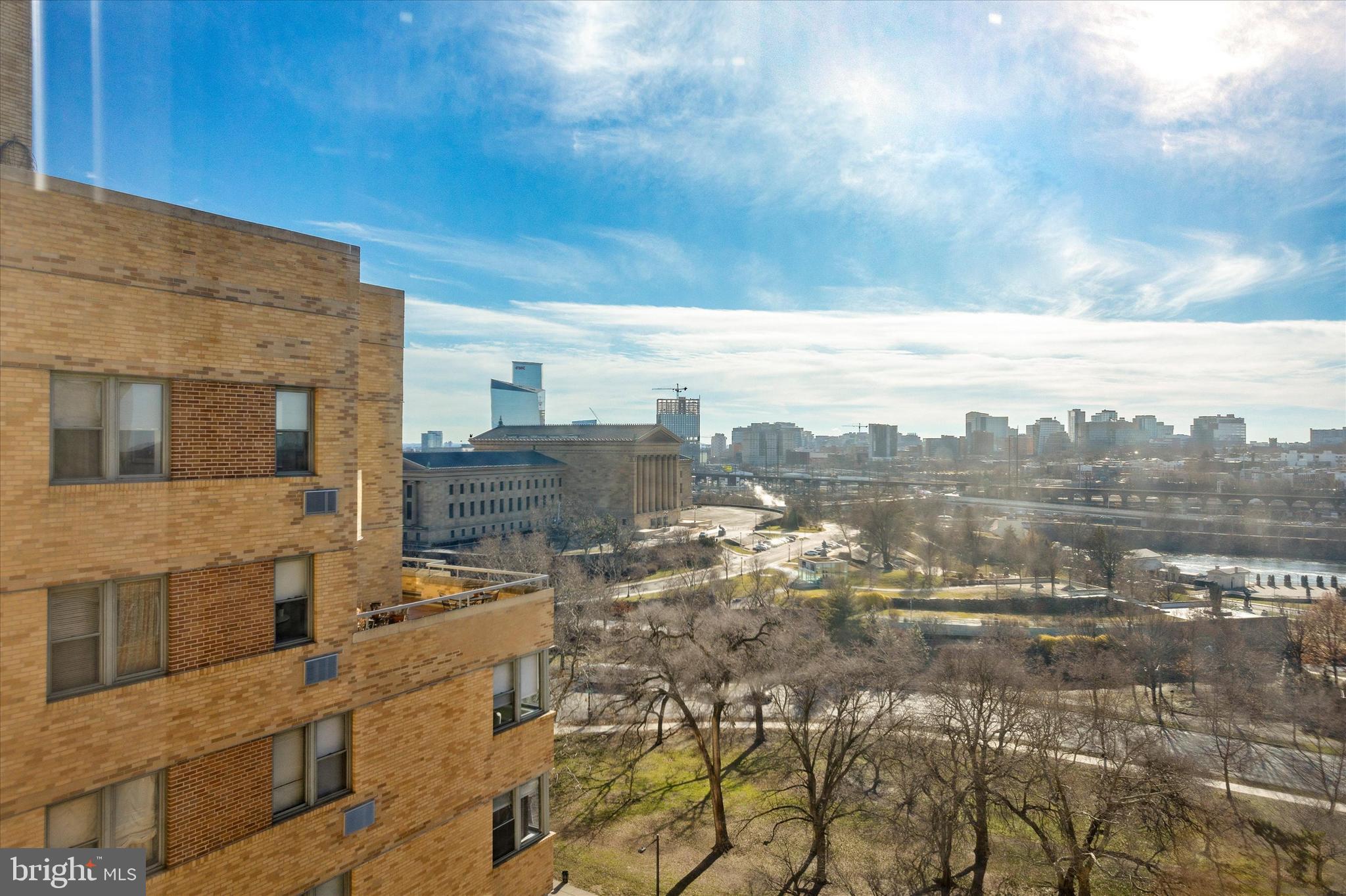 ART MUSEUM AREA - Residential Lease