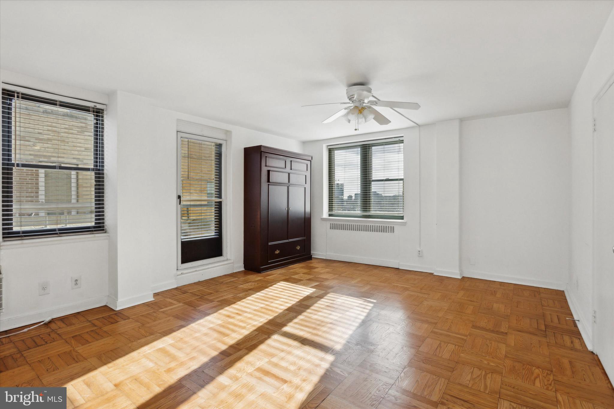 ART MUSEUM AREA - Residential Lease