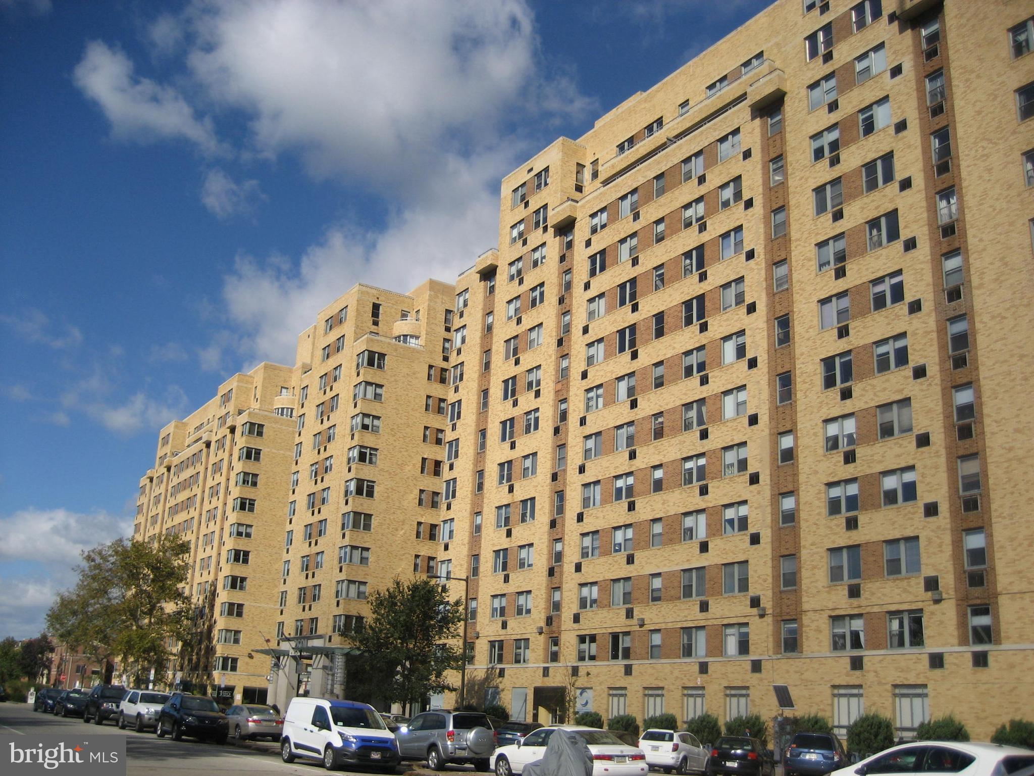 ART MUSEUM AREA - Residential Lease