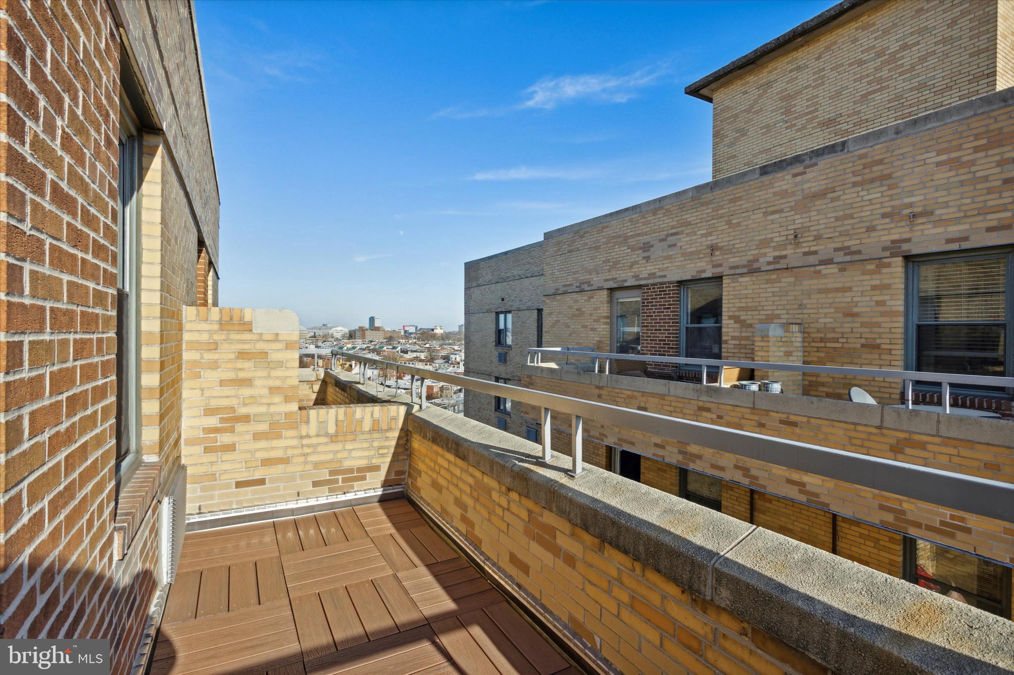 ART MUSEUM AREA - Residential Lease