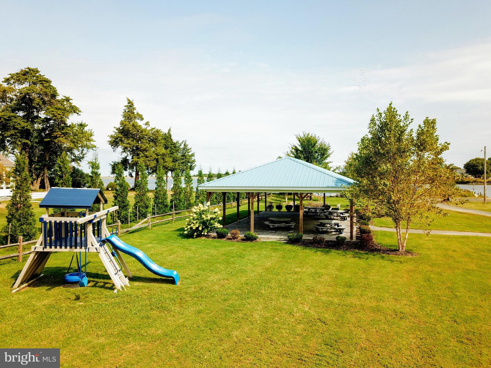 BAY CITY - Residential