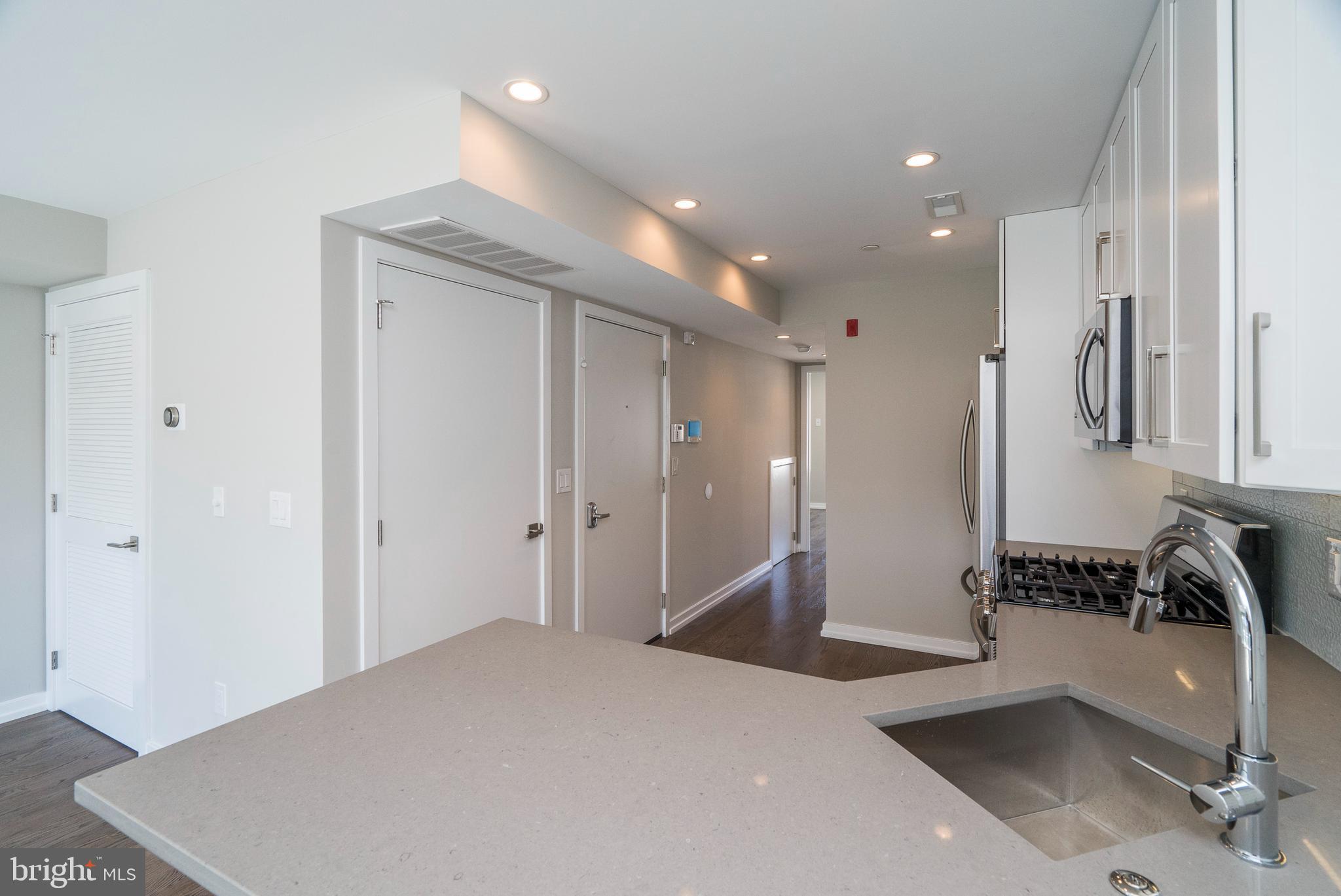 GRADUATE HOSPITAL - Residential Lease