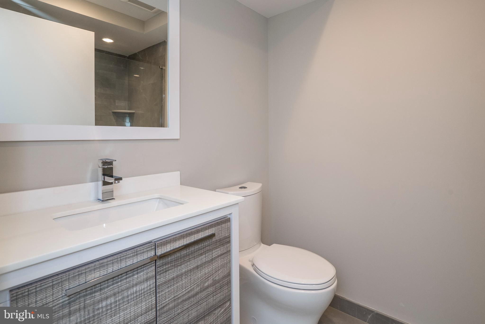 GRADUATE HOSPITAL - Residential Lease