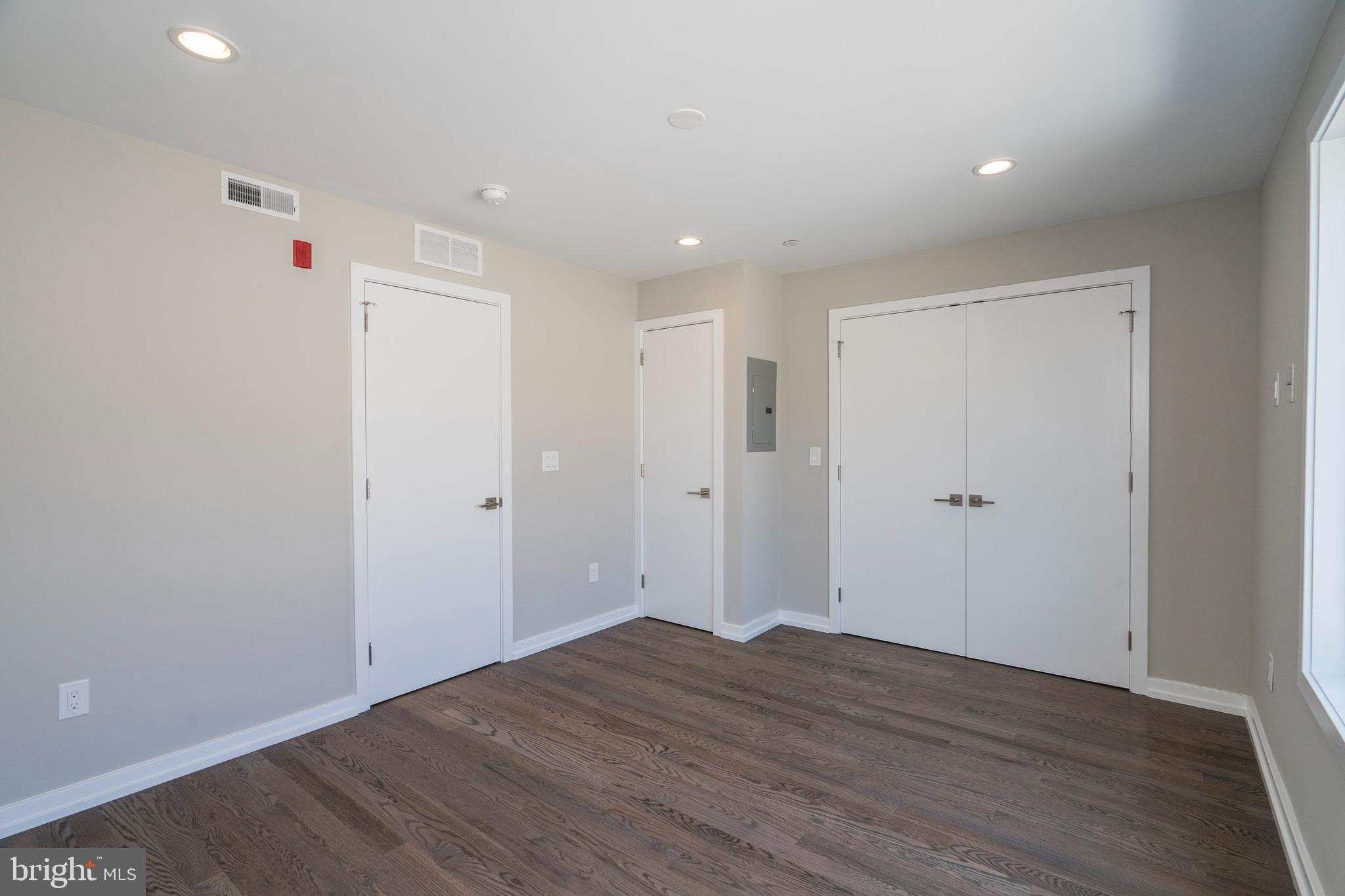 GRADUATE HOSPITAL - Residential Lease