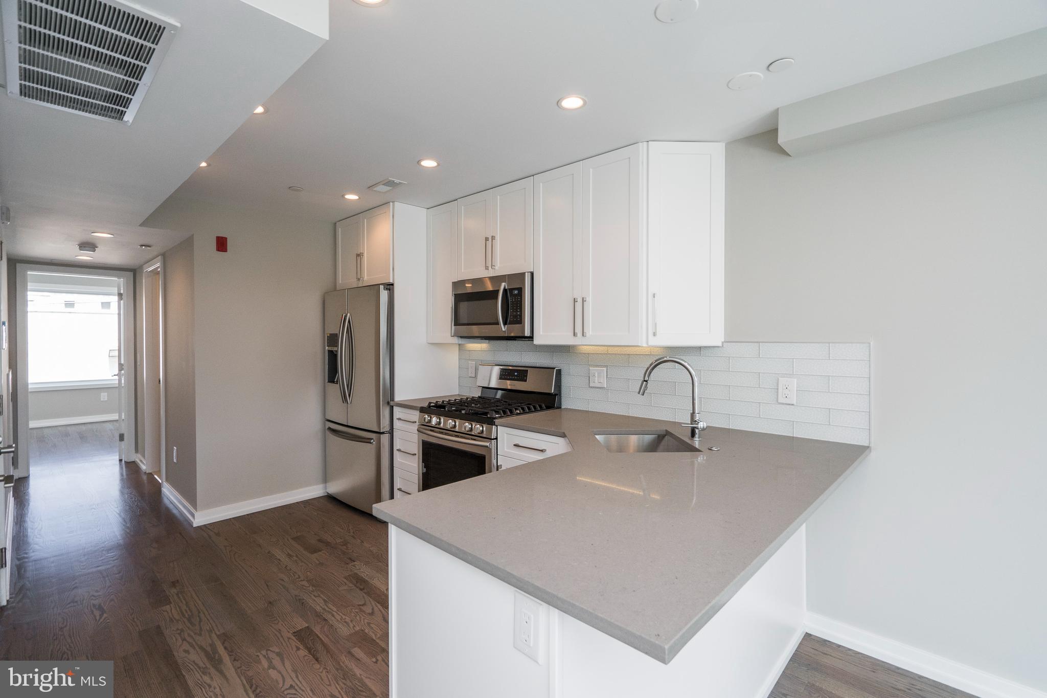 GRADUATE HOSPITAL - Residential Lease