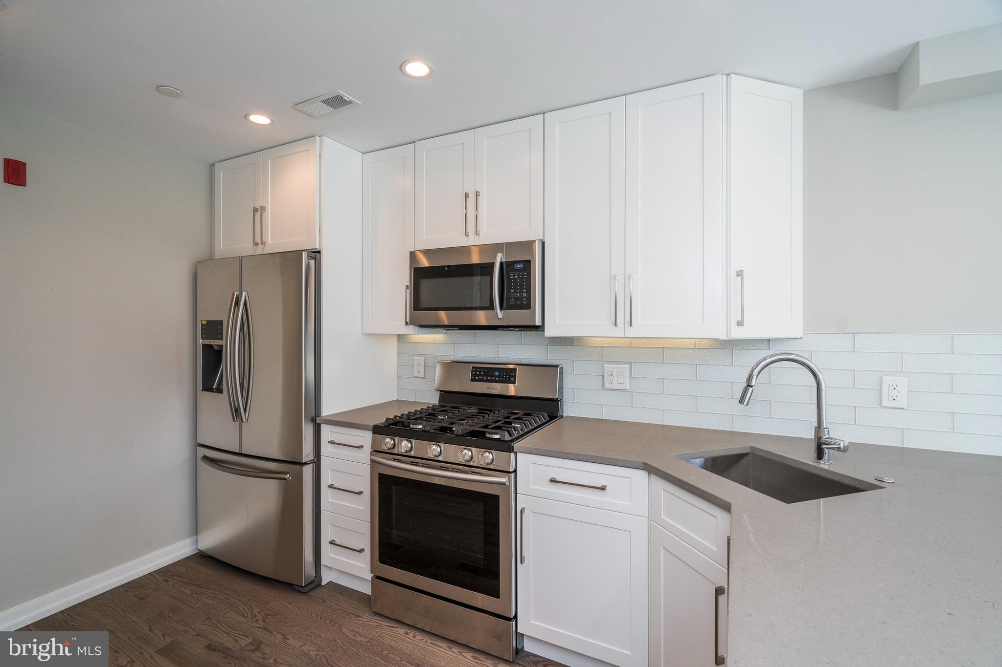 GRADUATE HOSPITAL - Residential Lease