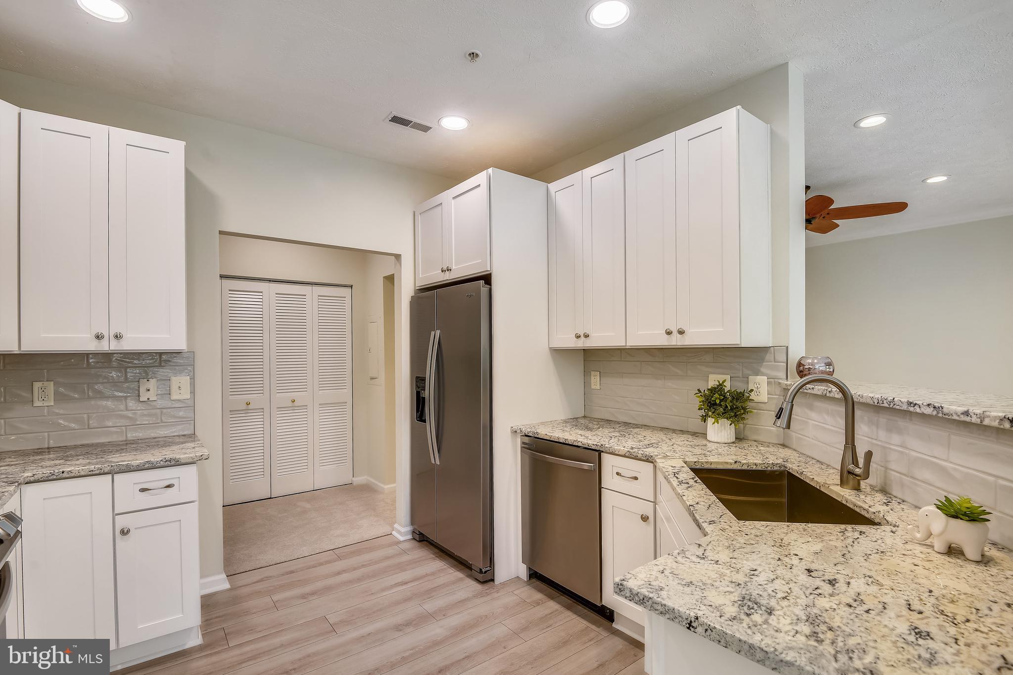 WINDSOR AT PERRY HALL FARMS - Residential