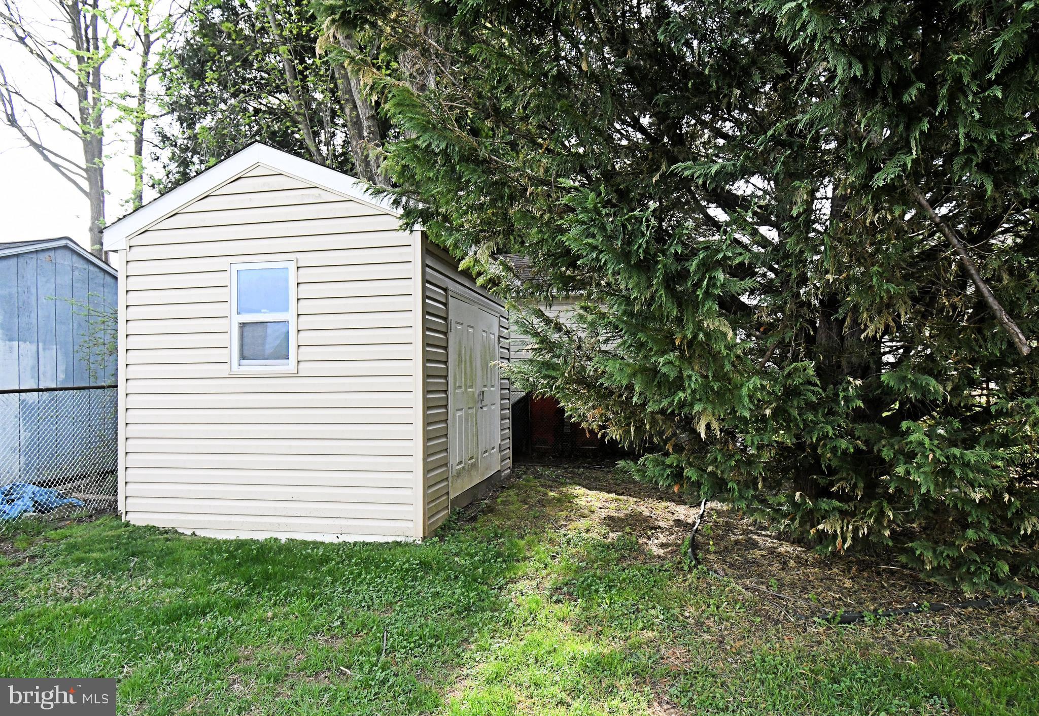 WILLOW FARMS - Residential