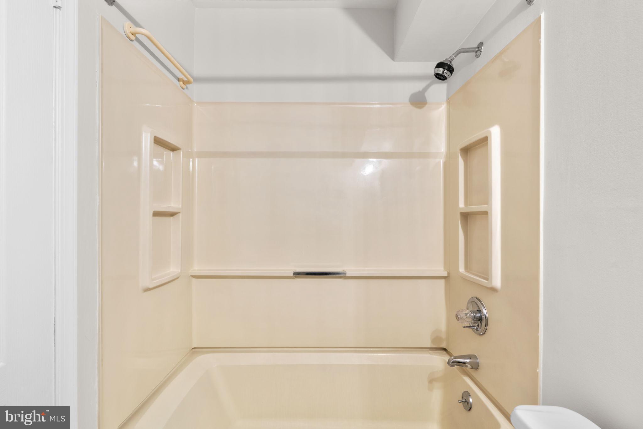 MONTGOMERY RUN - Residential