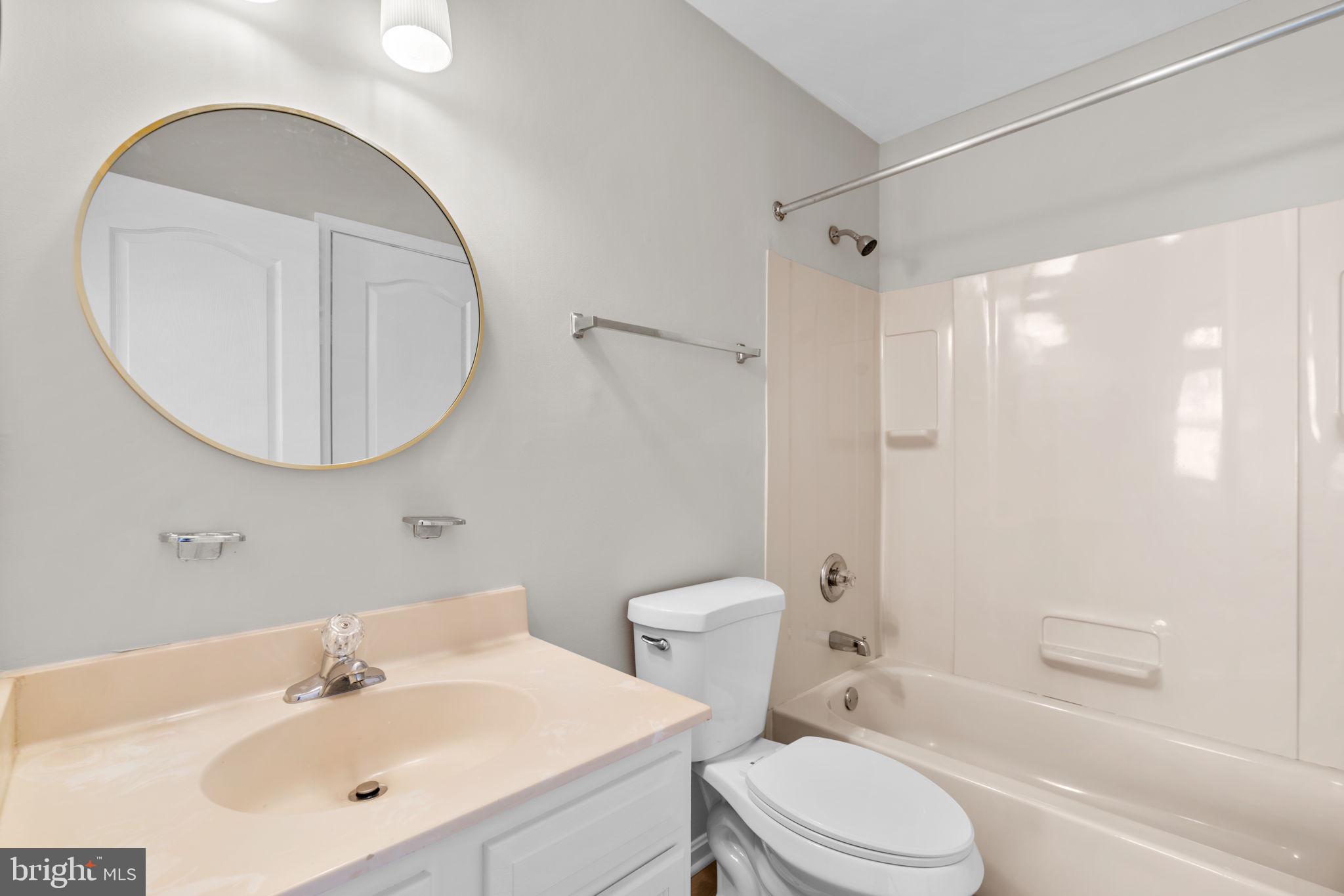 MONTGOMERY RUN - Residential