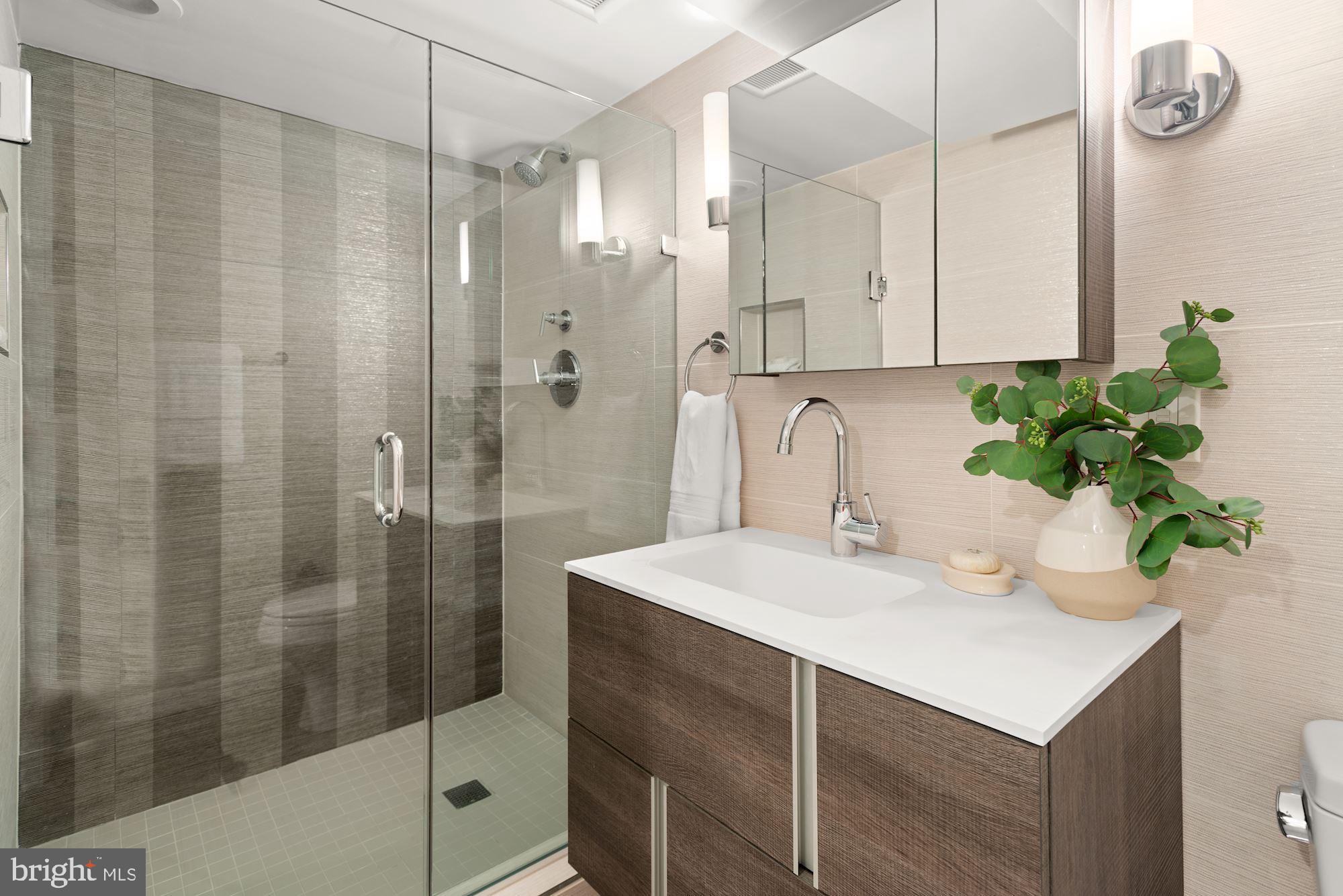 CHEVY CHASE VILLAGE - Residential