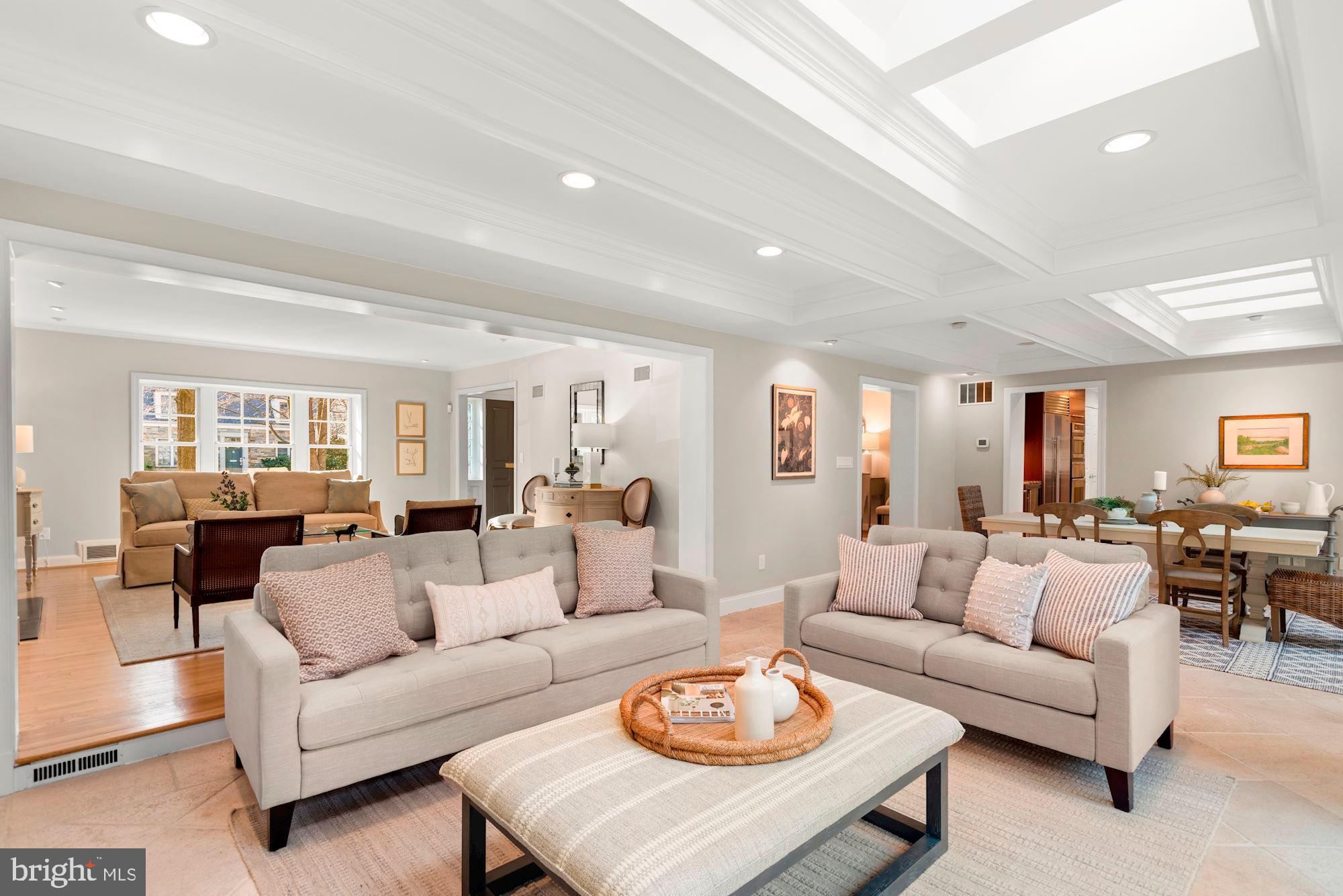 CHEVY CHASE VILLAGE - Residential