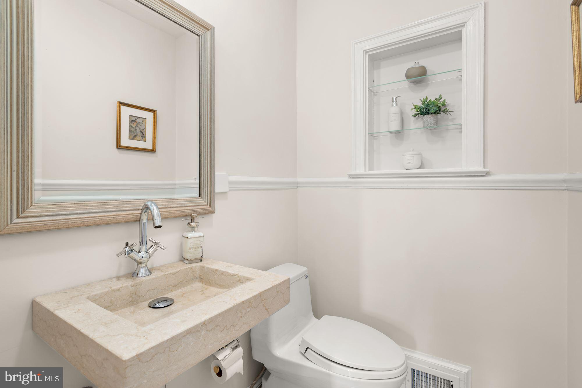 CHEVY CHASE VILLAGE - Residential