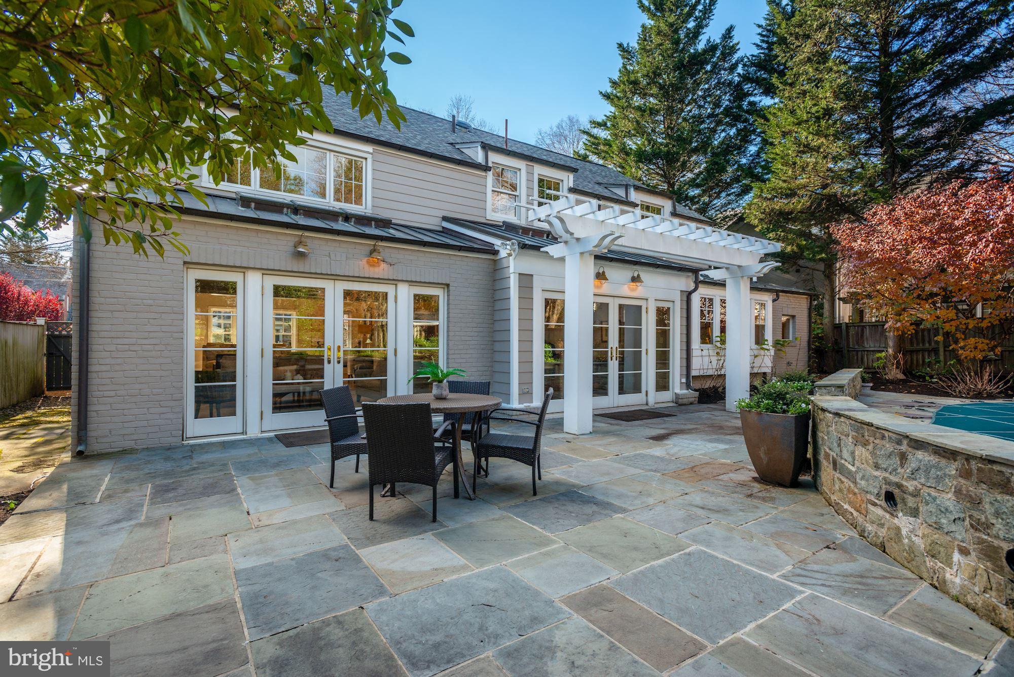 CHEVY CHASE VILLAGE - Residential