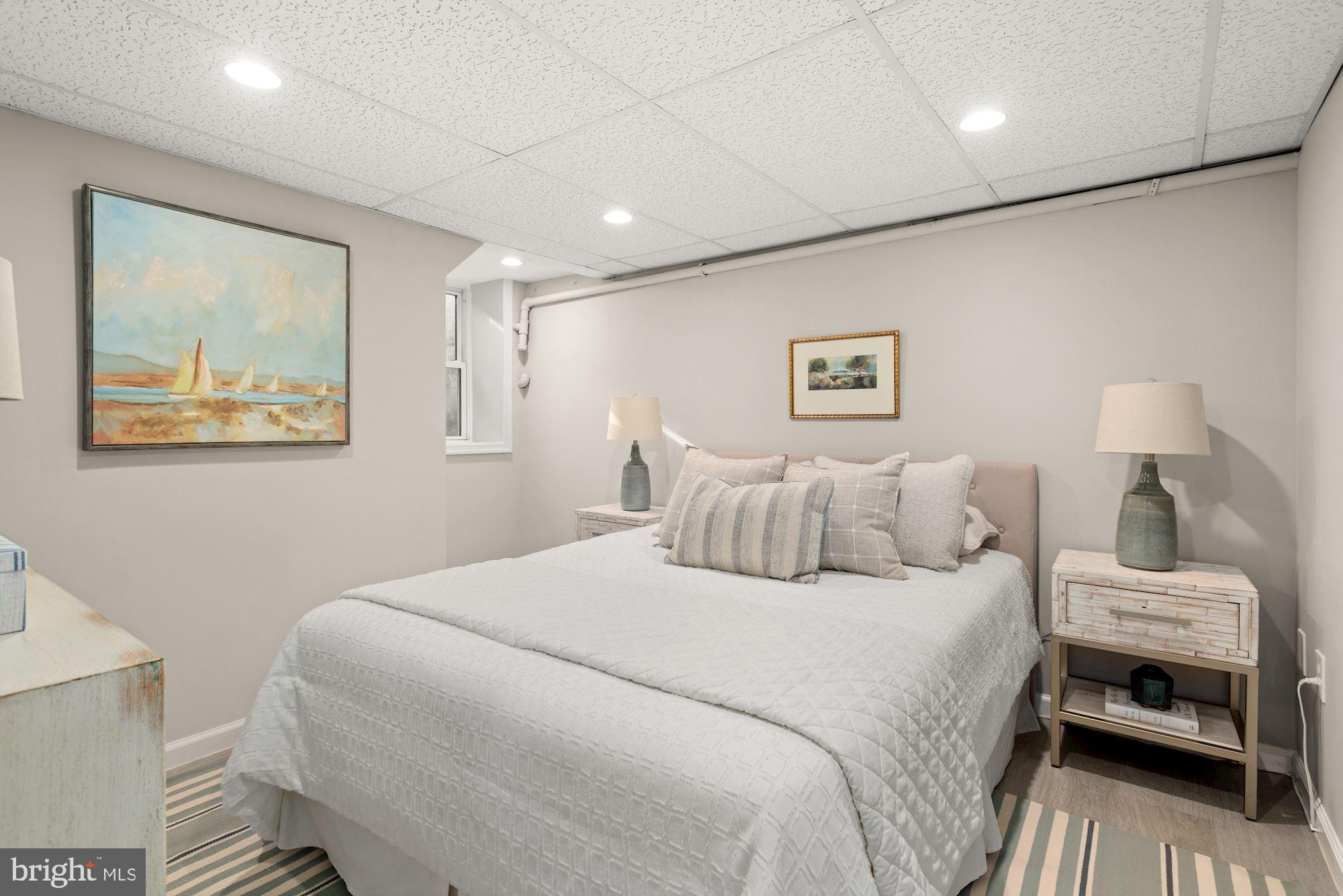 CHEVY CHASE VILLAGE - Residential