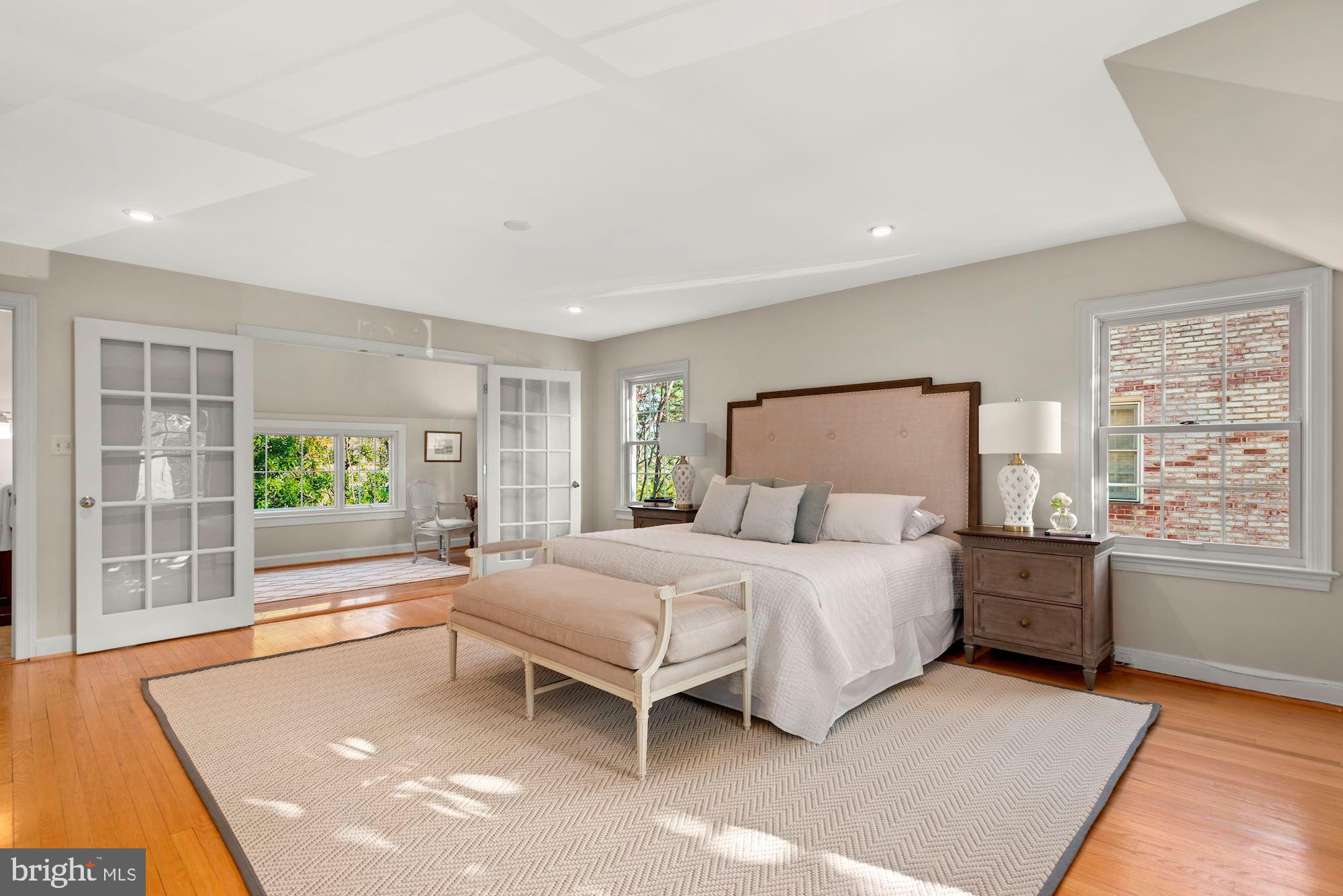 CHEVY CHASE VILLAGE - Residential