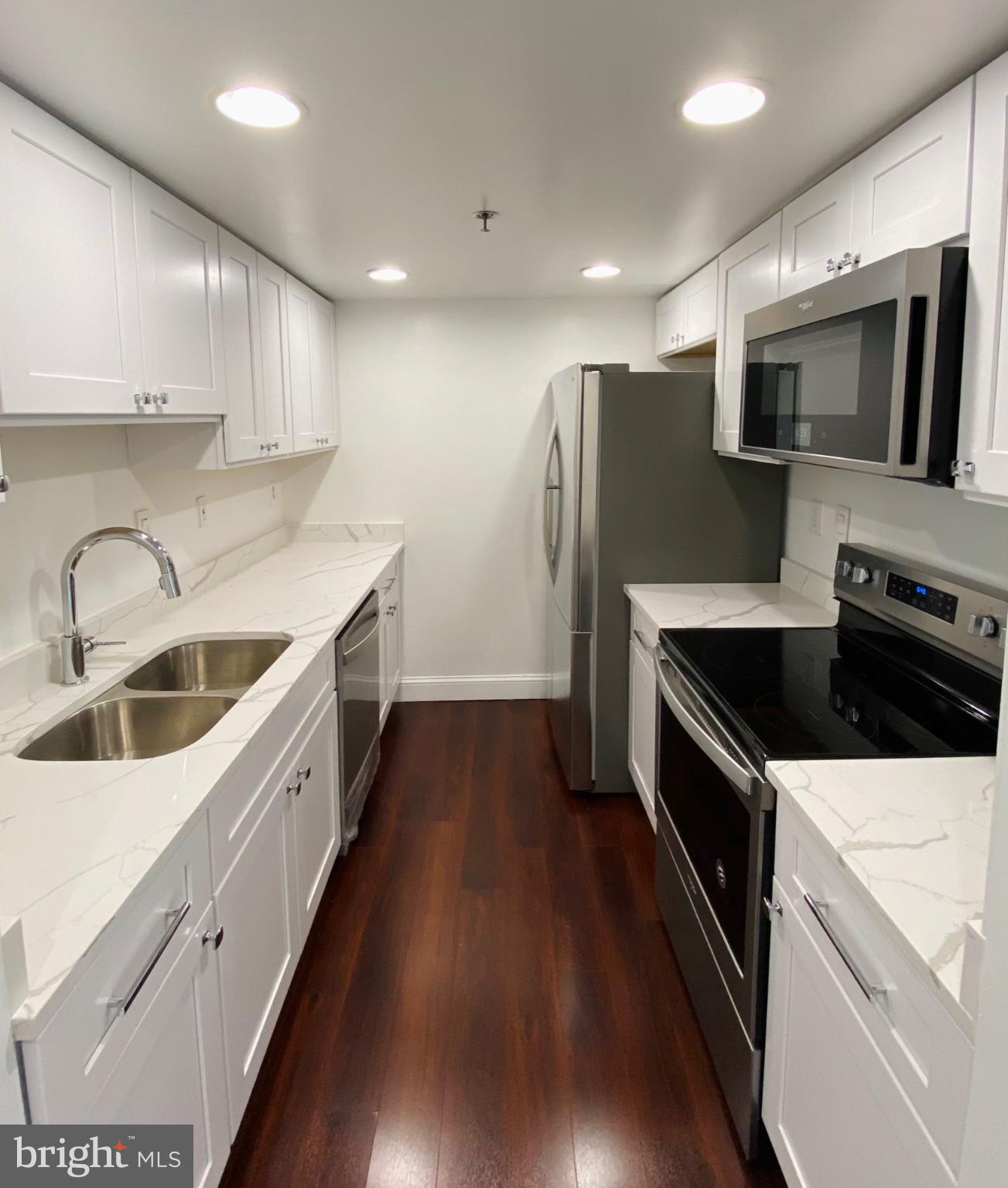 5911 EDSALL ROAD PH03
