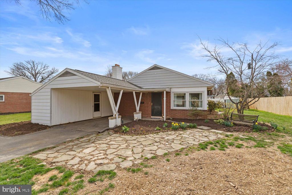 Photo of 130 Silver Spring Road, Landisville, PA 17538 (MLS # PALA2048128)