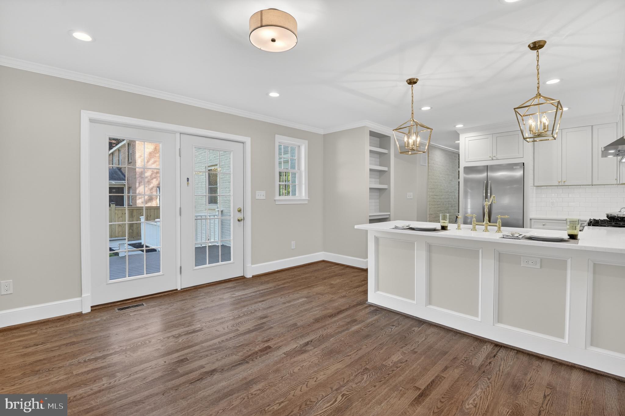 WOODMOOR - Residential