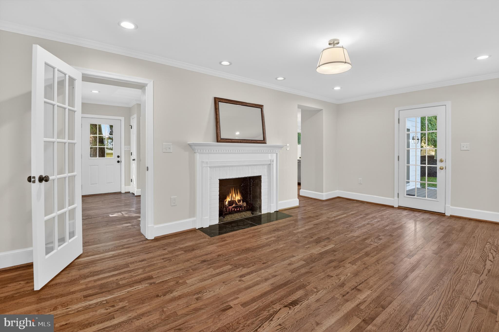 WOODMOOR - Residential