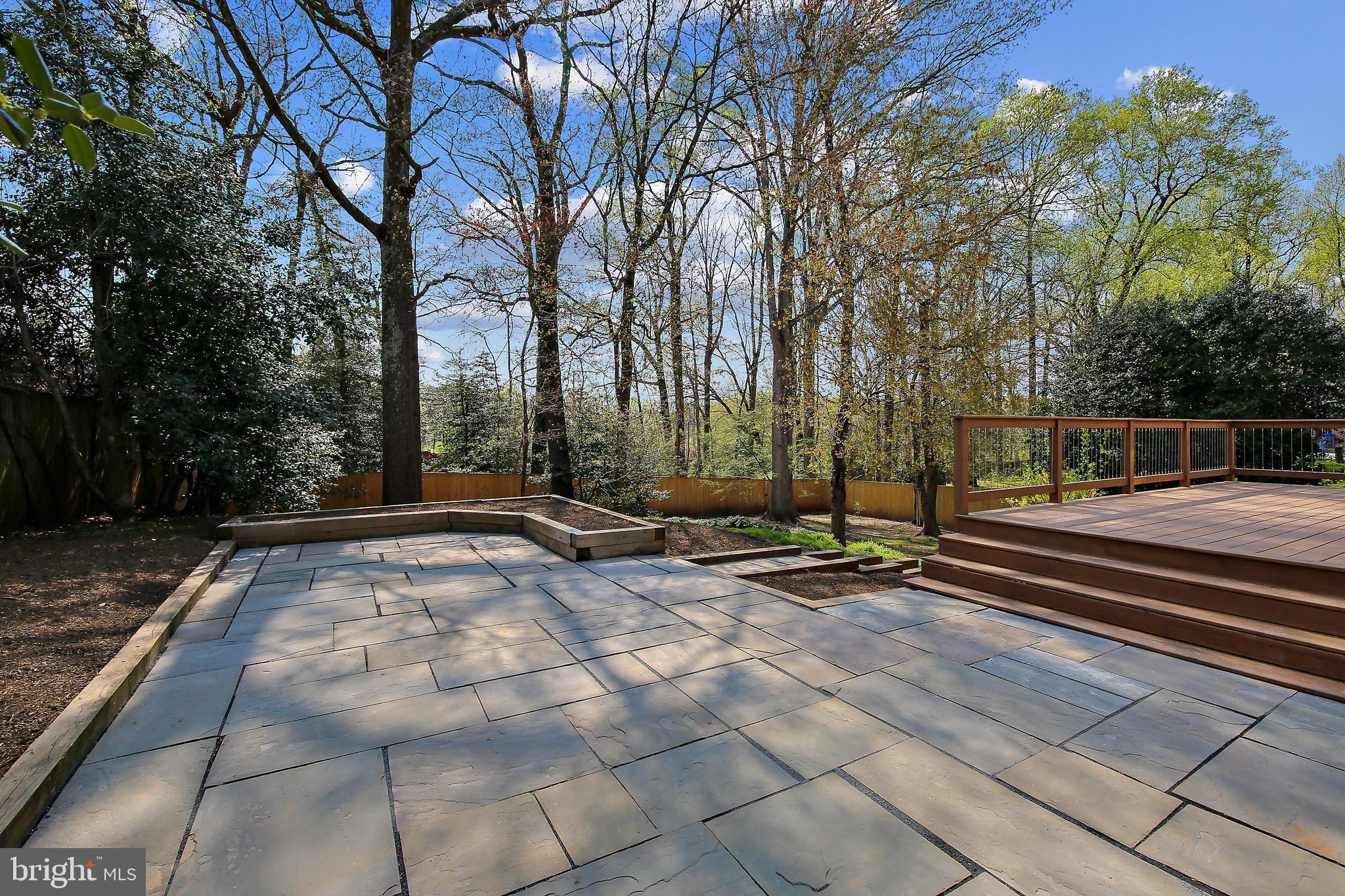 HERITAGE WALK - Residential