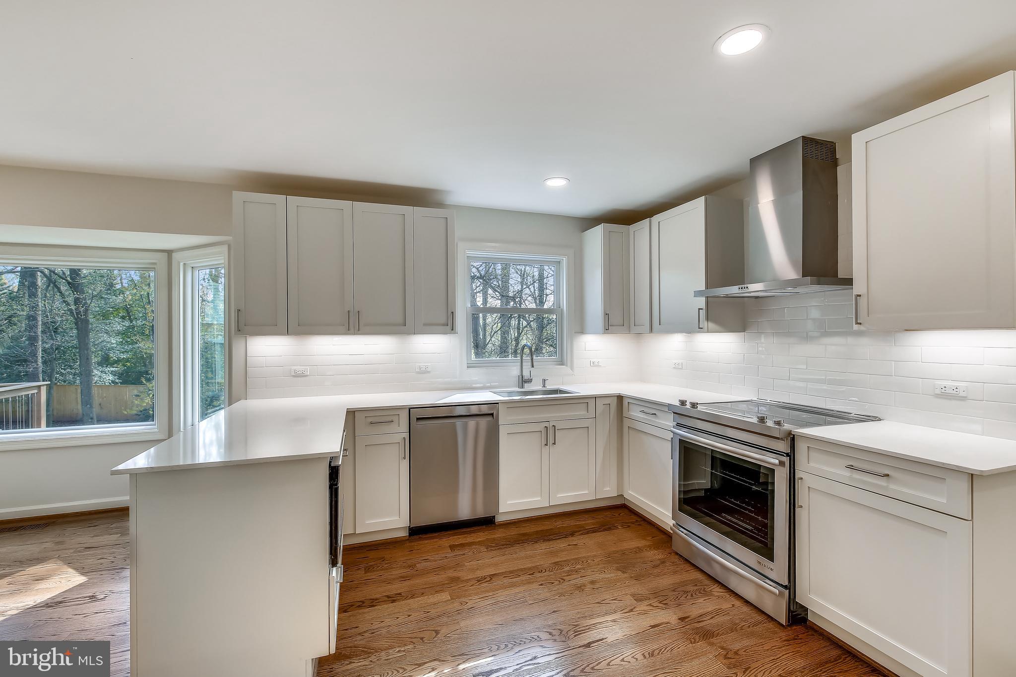 HERITAGE WALK - Residential