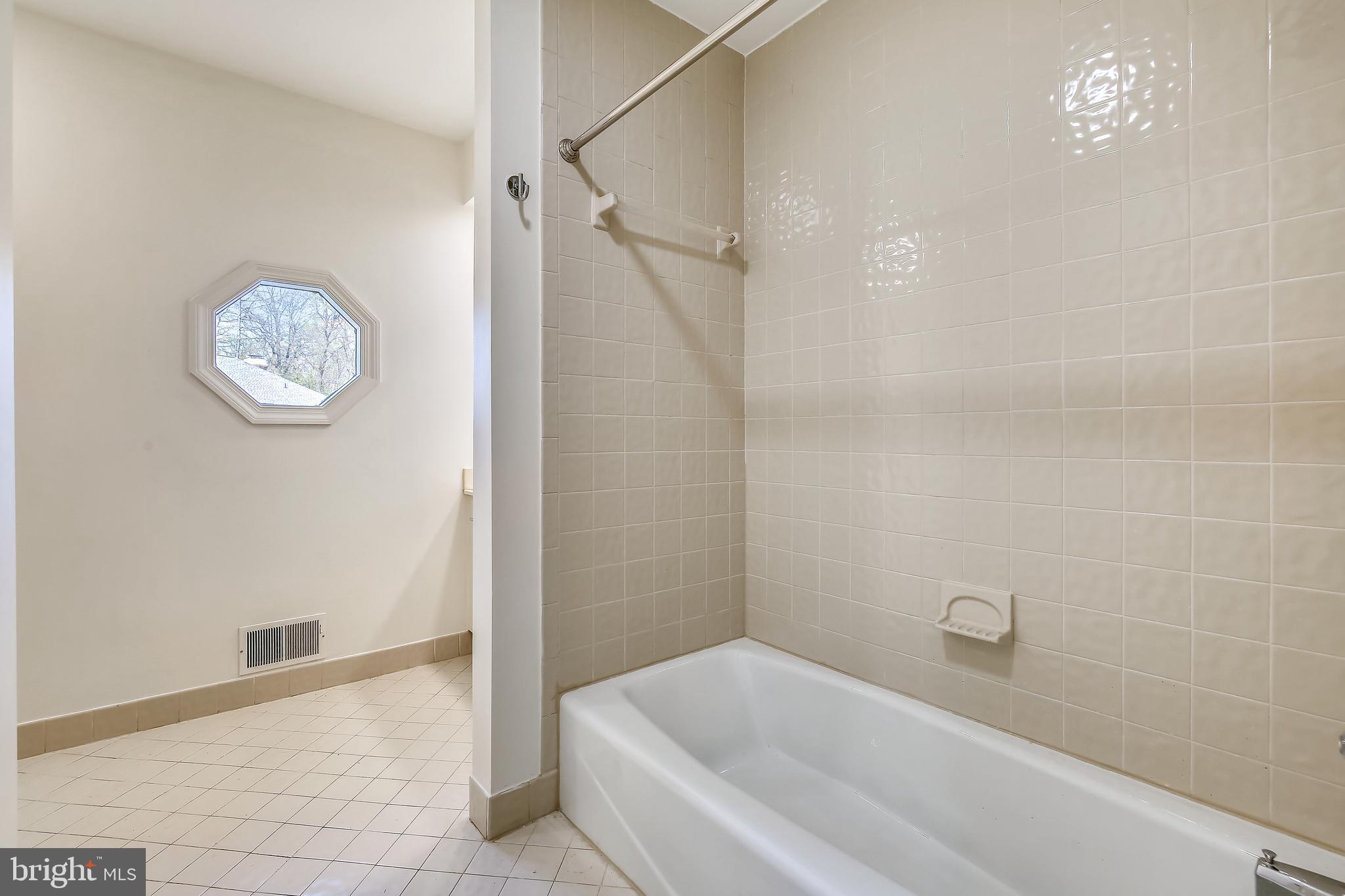 HERITAGE WALK - Residential