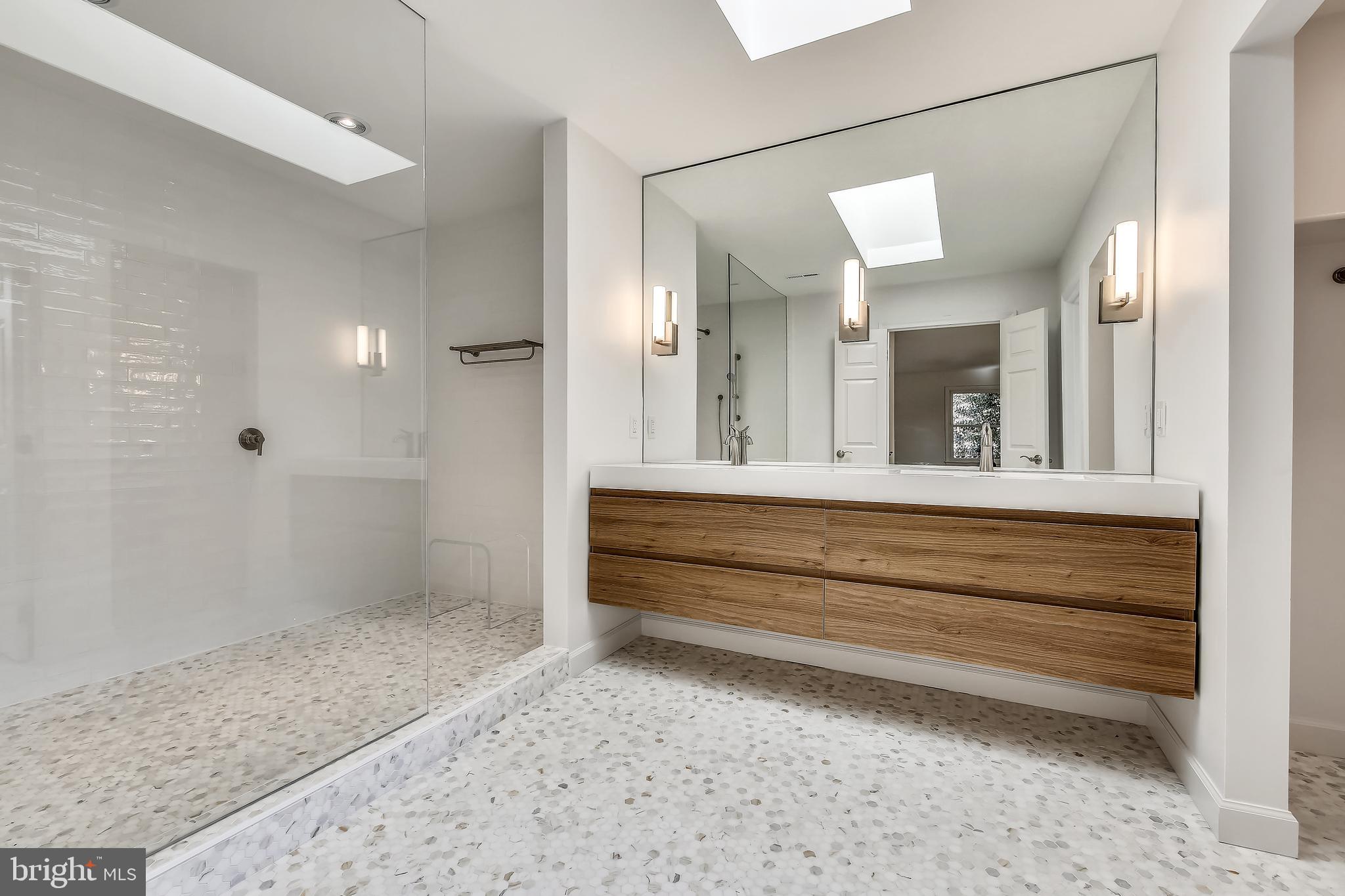 HERITAGE WALK - Residential