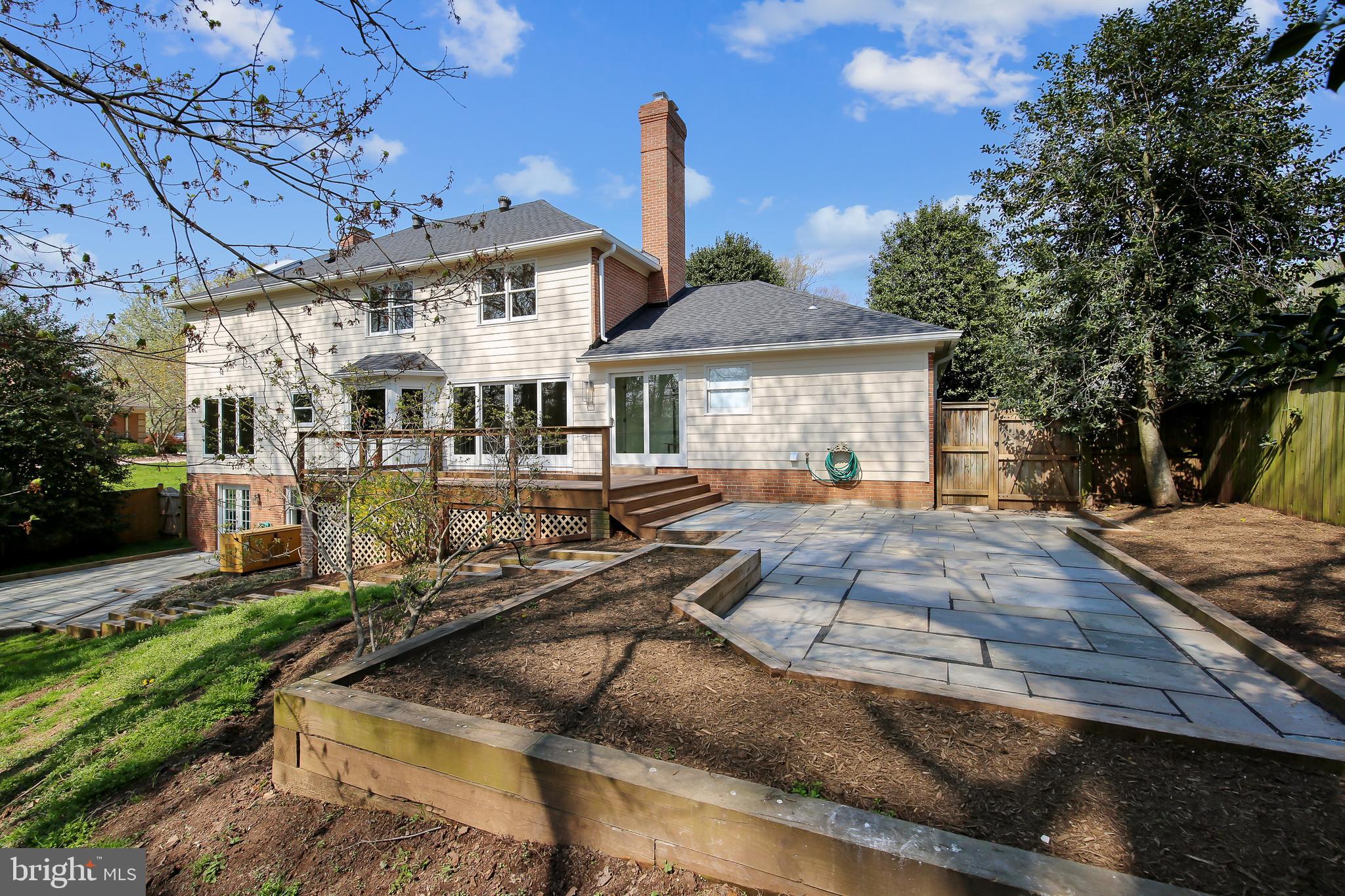 HERITAGE WALK - Residential