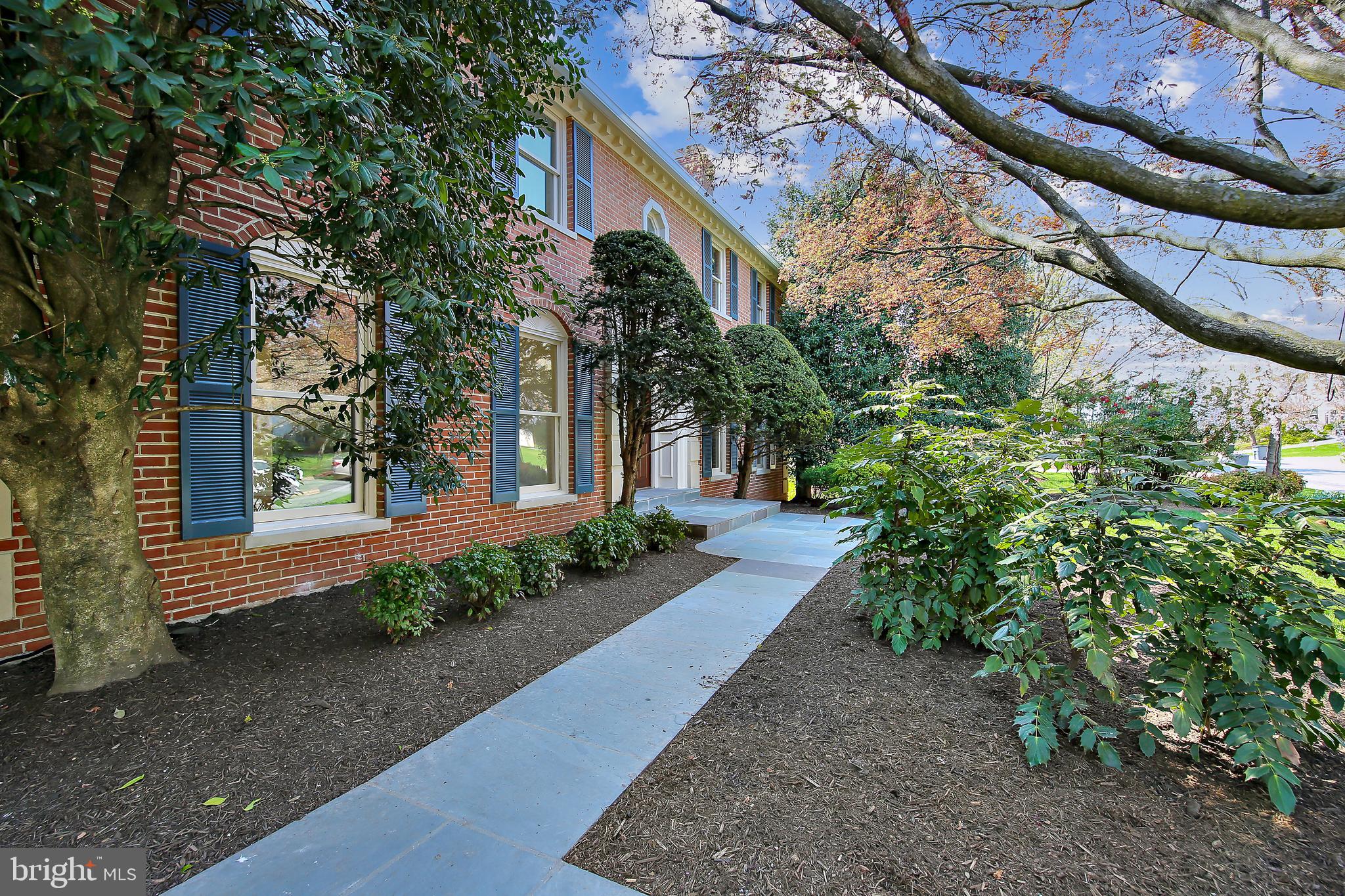 HERITAGE WALK - Residential