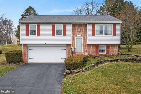 906 SNAPPER DAM ROAD LANDISVILLE PA 17538