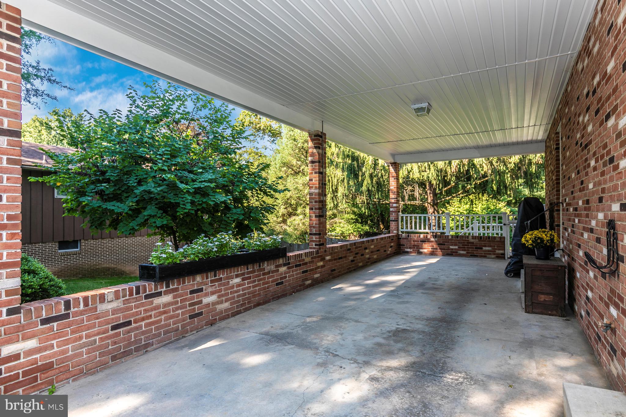 CLOVER HILL - Residential