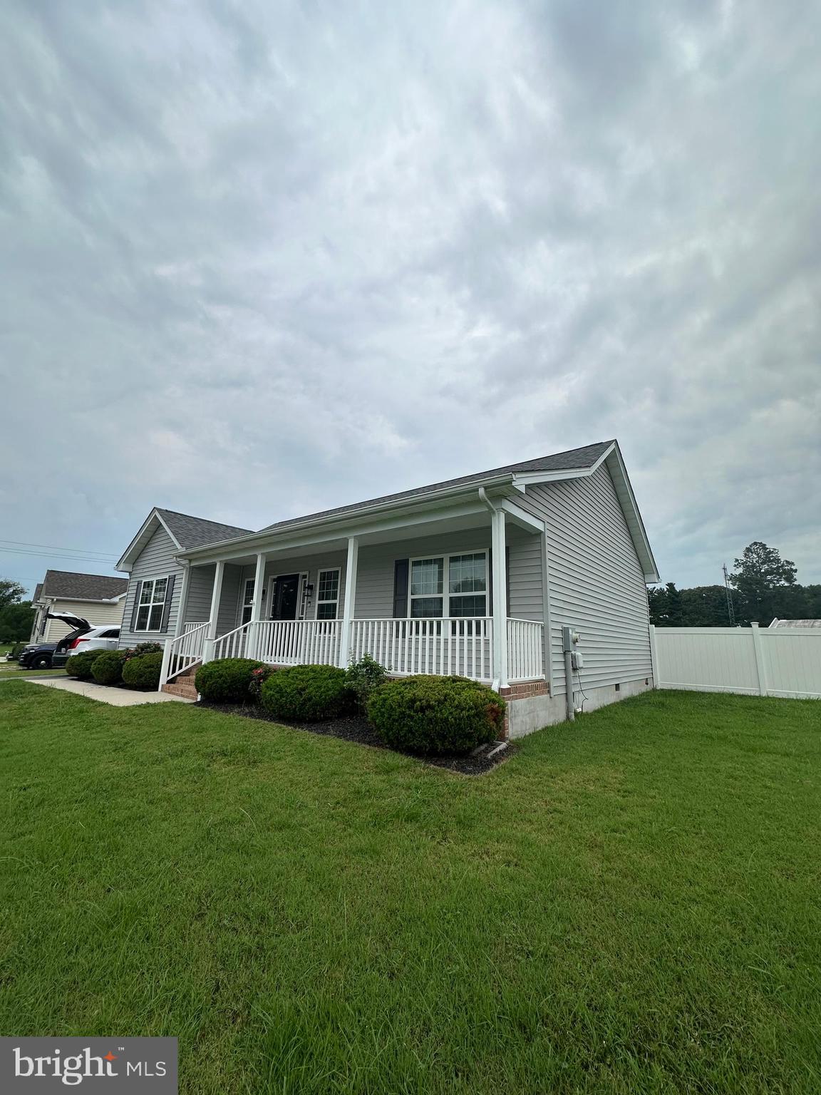 403 CREEKSIDE TRAIL