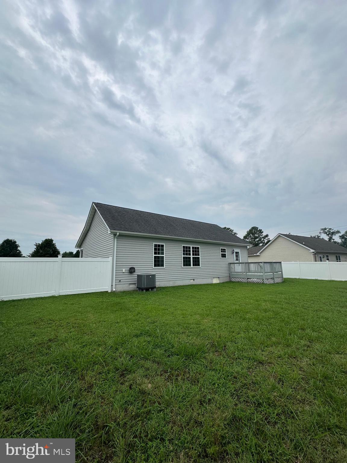403 CREEKSIDE TRAIL