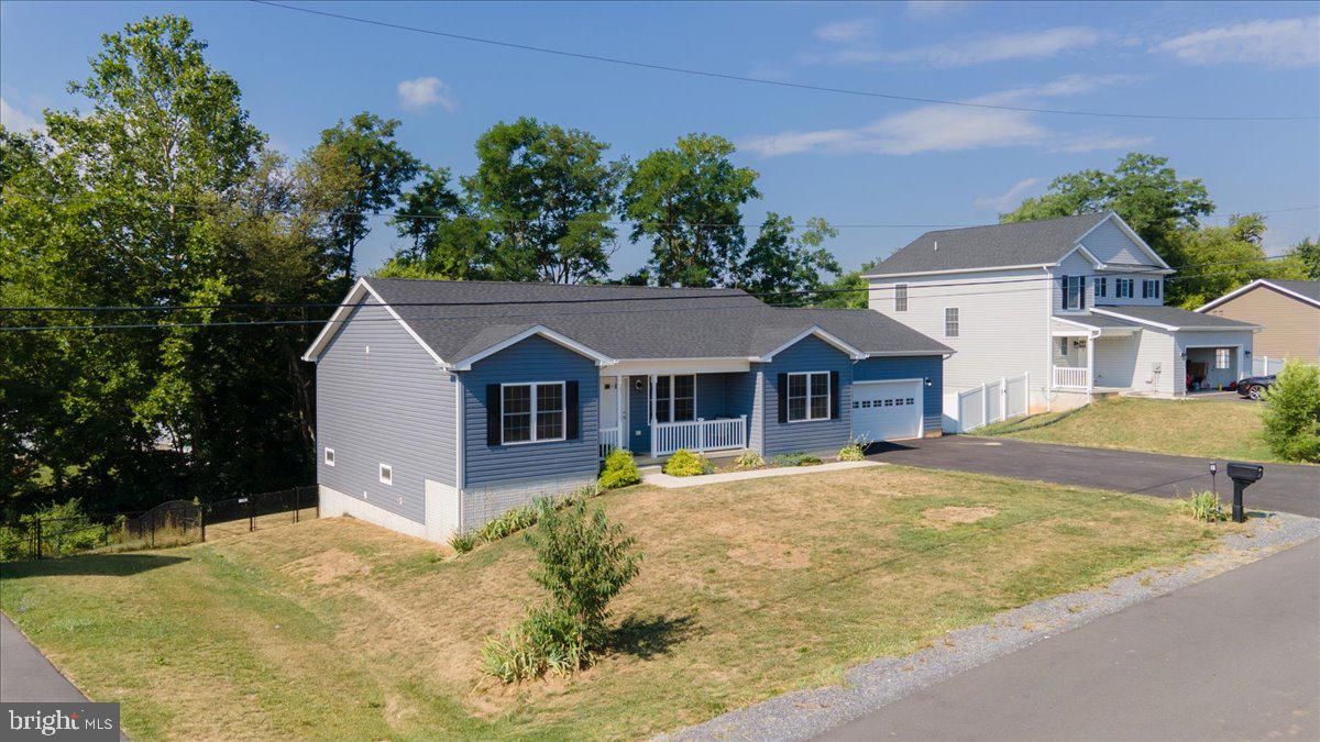 ELIZABETH STATION - Residential