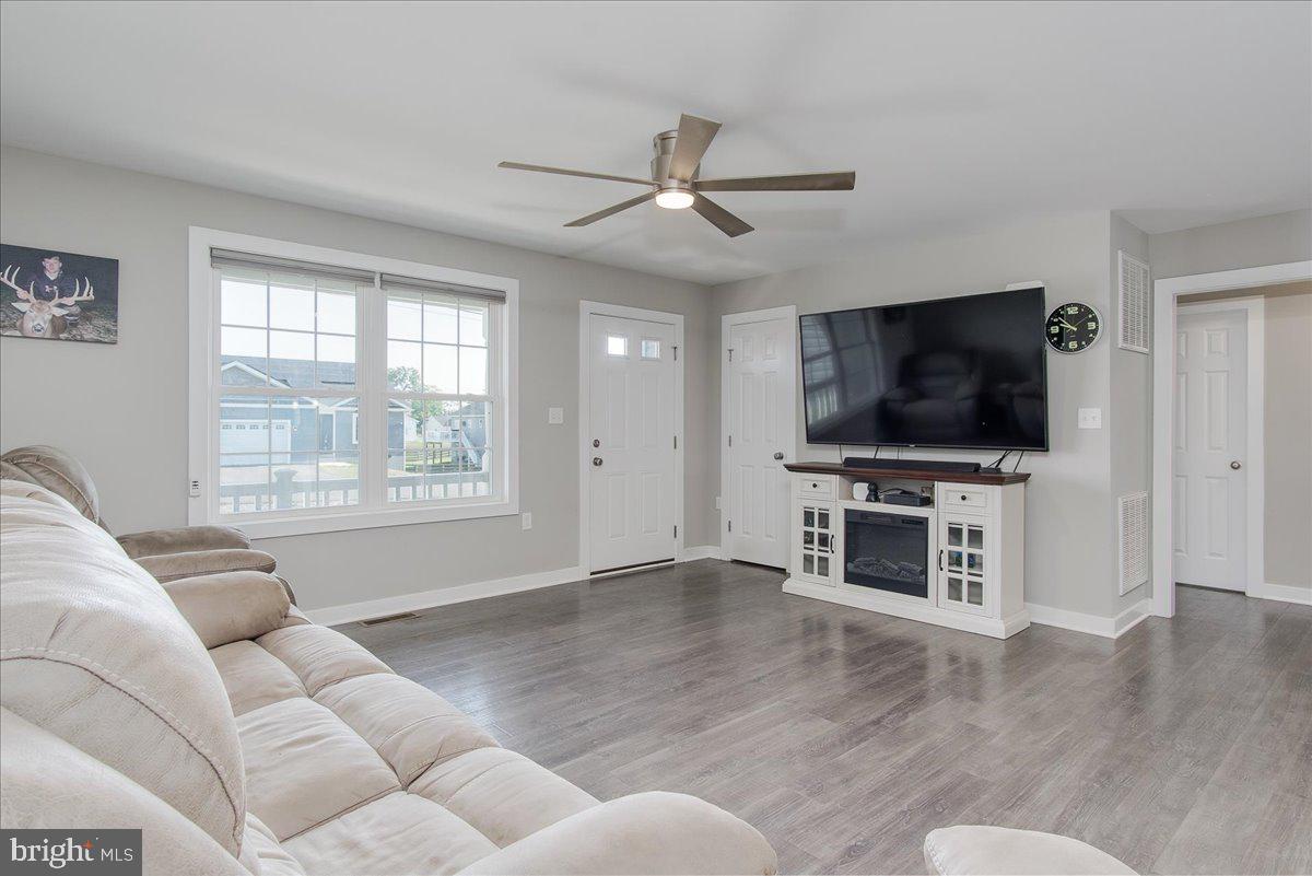 ELIZABETH STATION - Residential