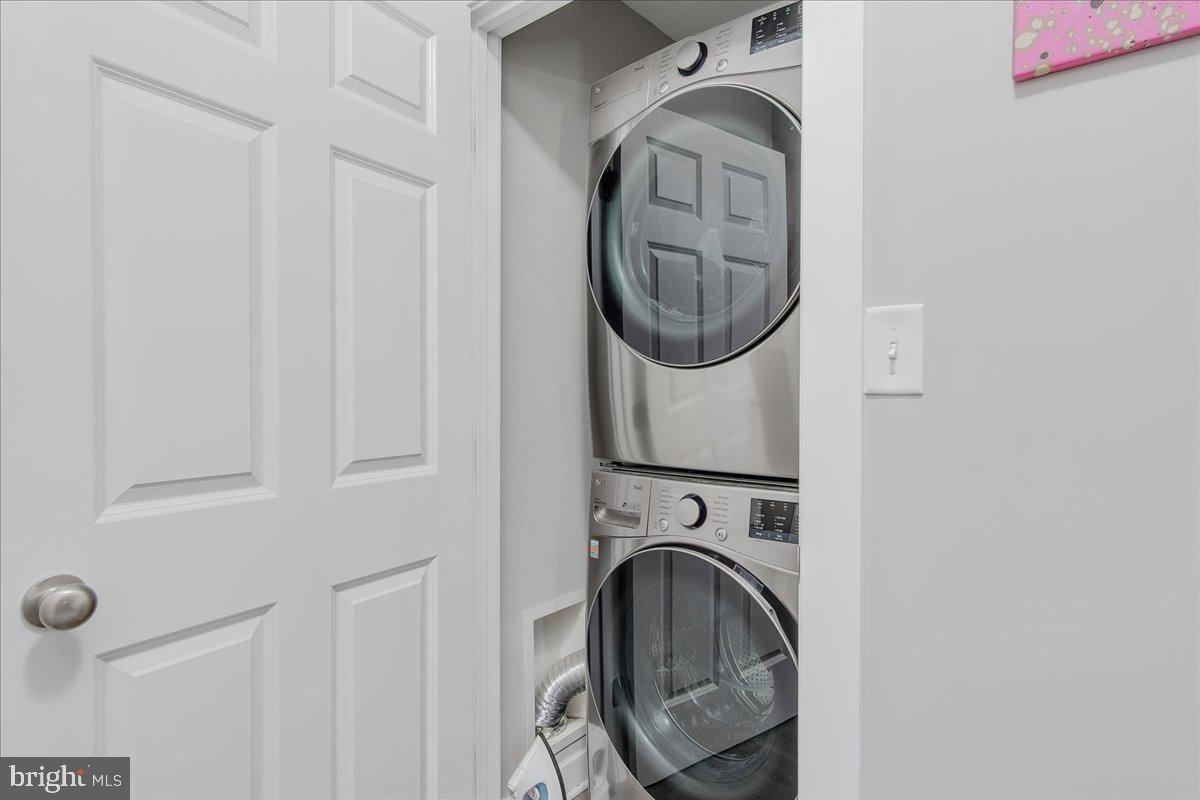 ELIZABETH STATION - Residential