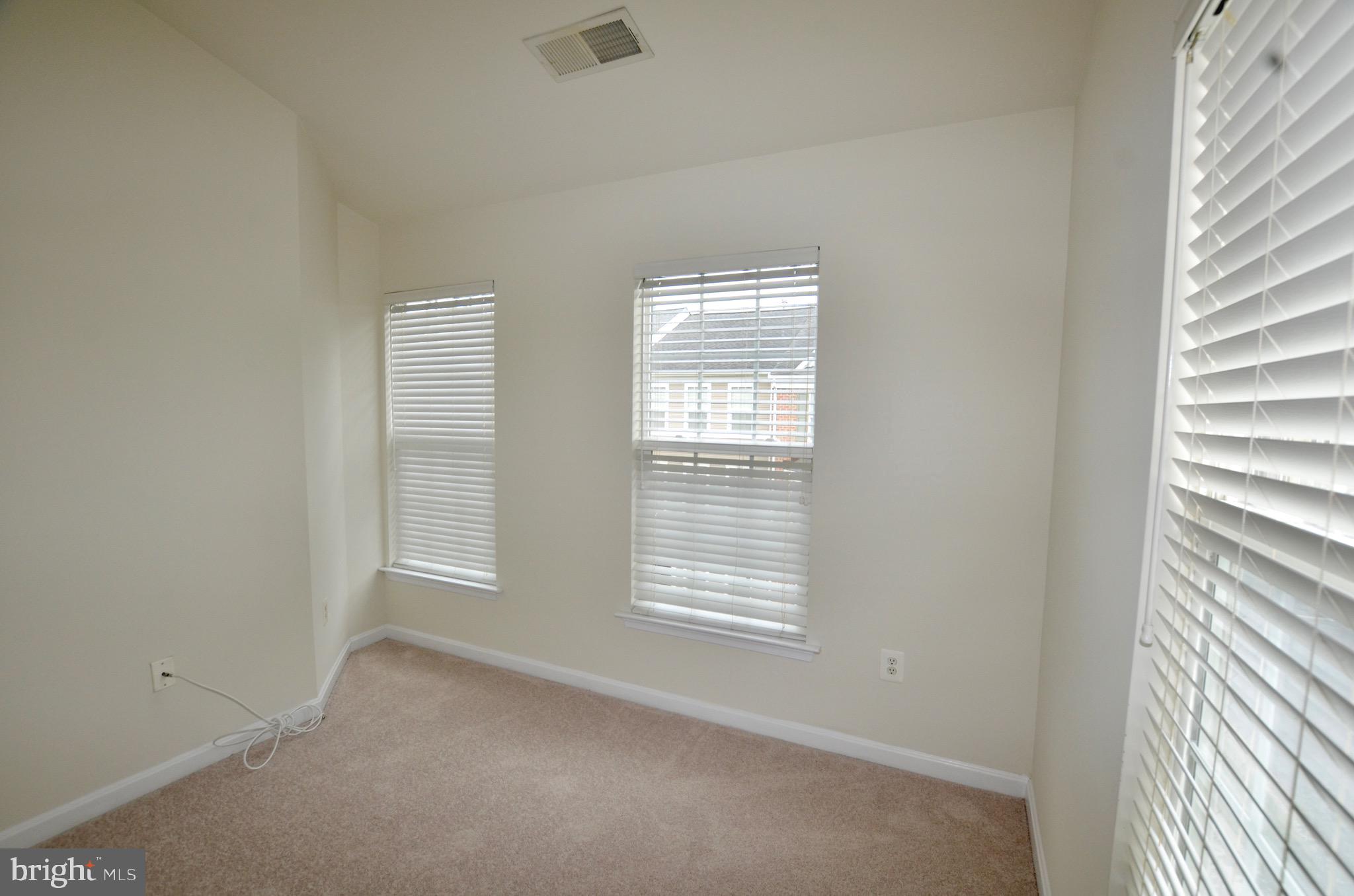 PINEY ORCHARD - Residential