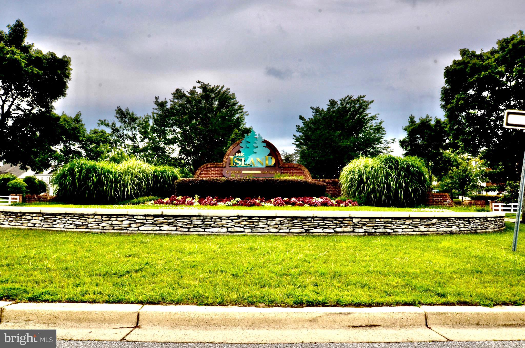 PINEY ORCHARD - Residential