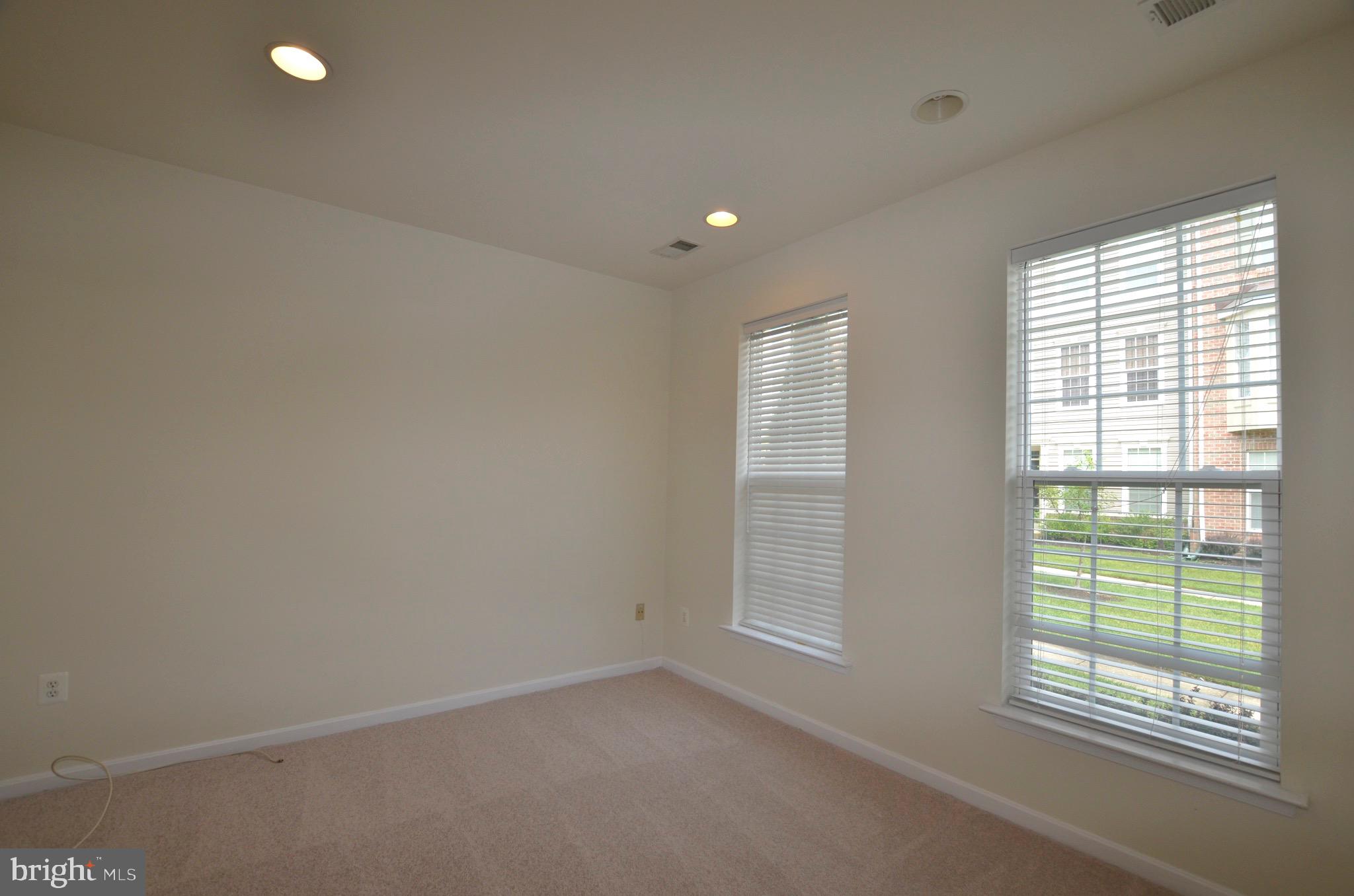 PINEY ORCHARD - Residential