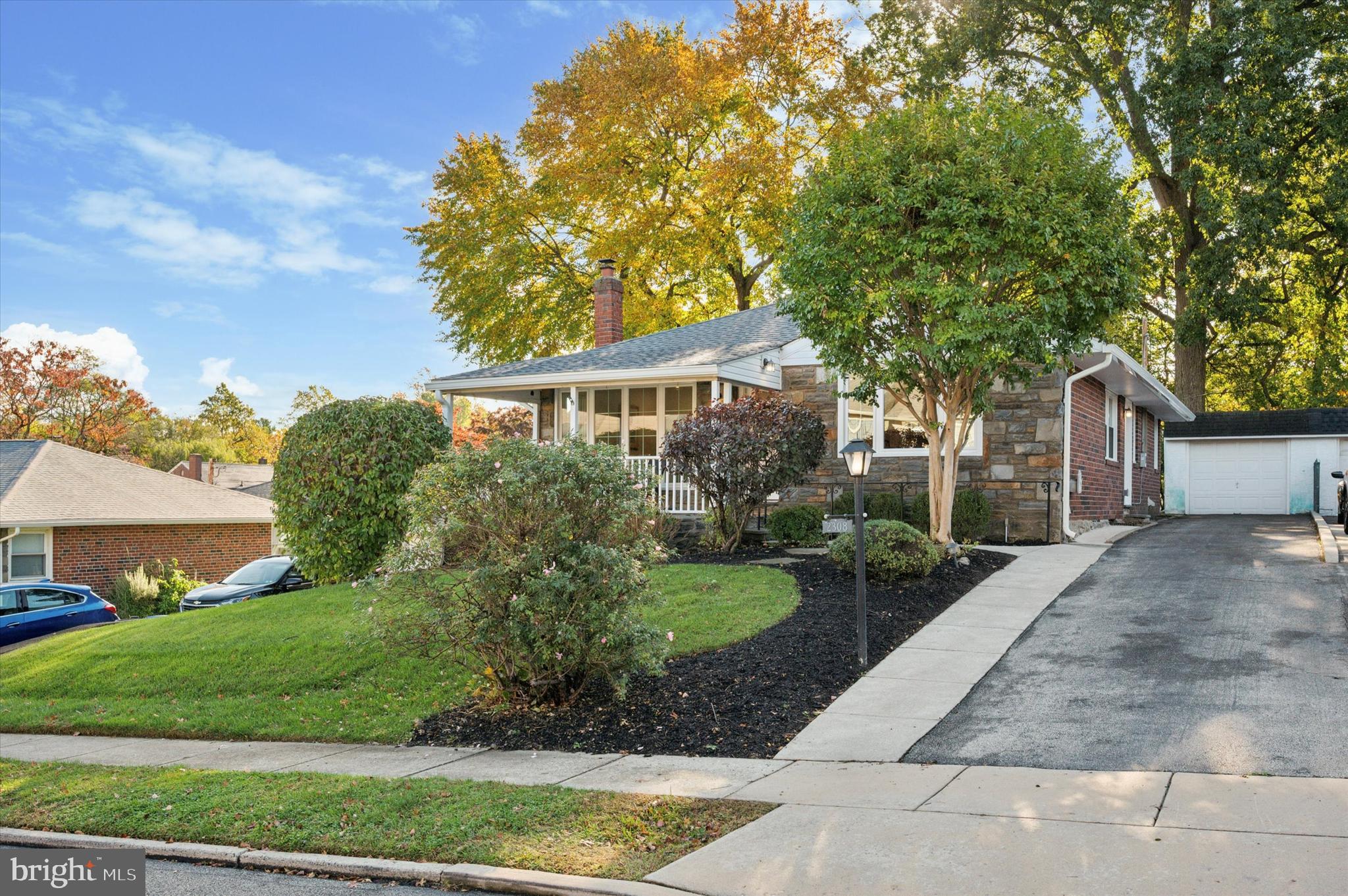 2308 POPLAR ROAD