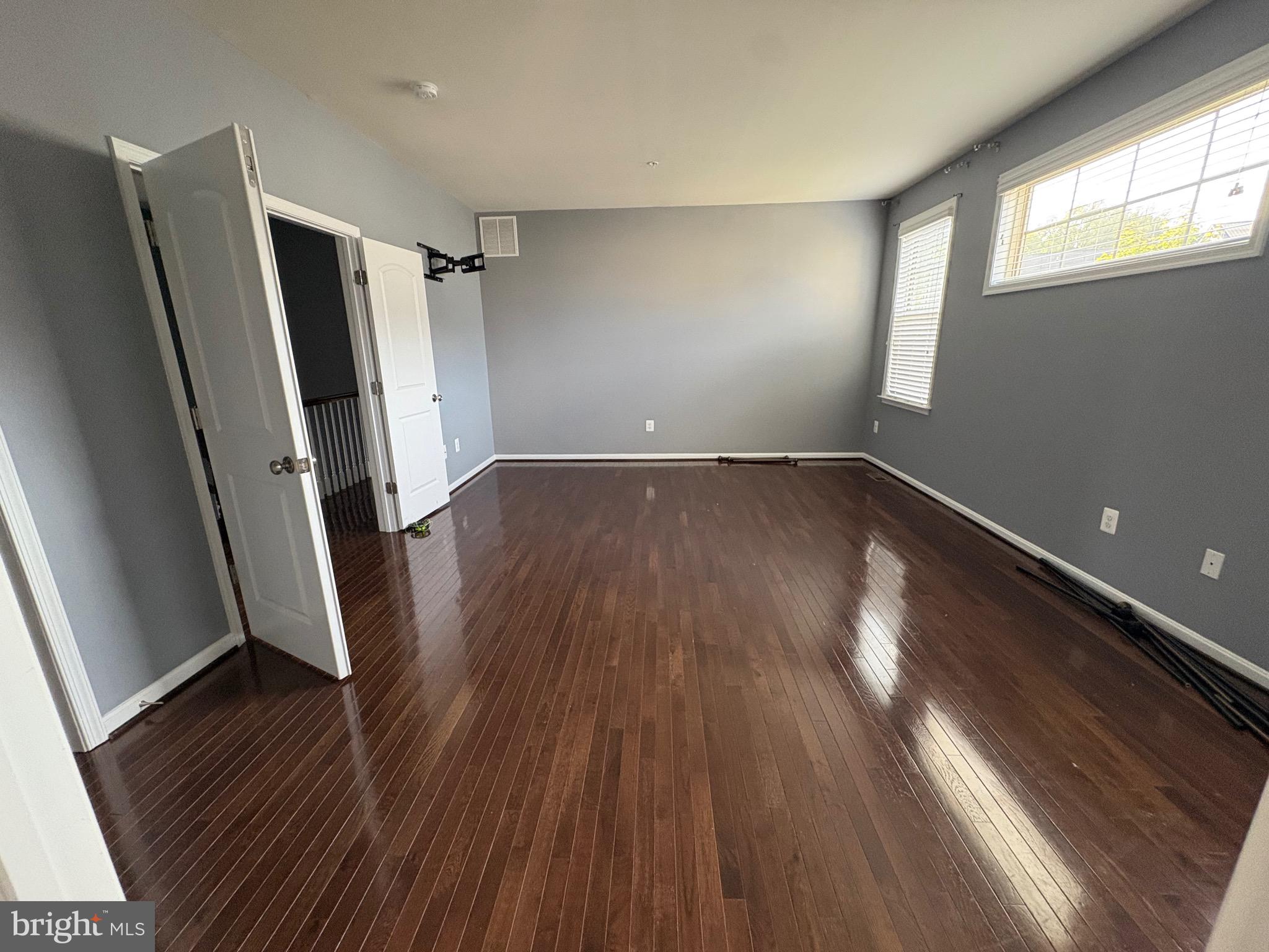 WOODMORE TOWNE CENTRE - Residential