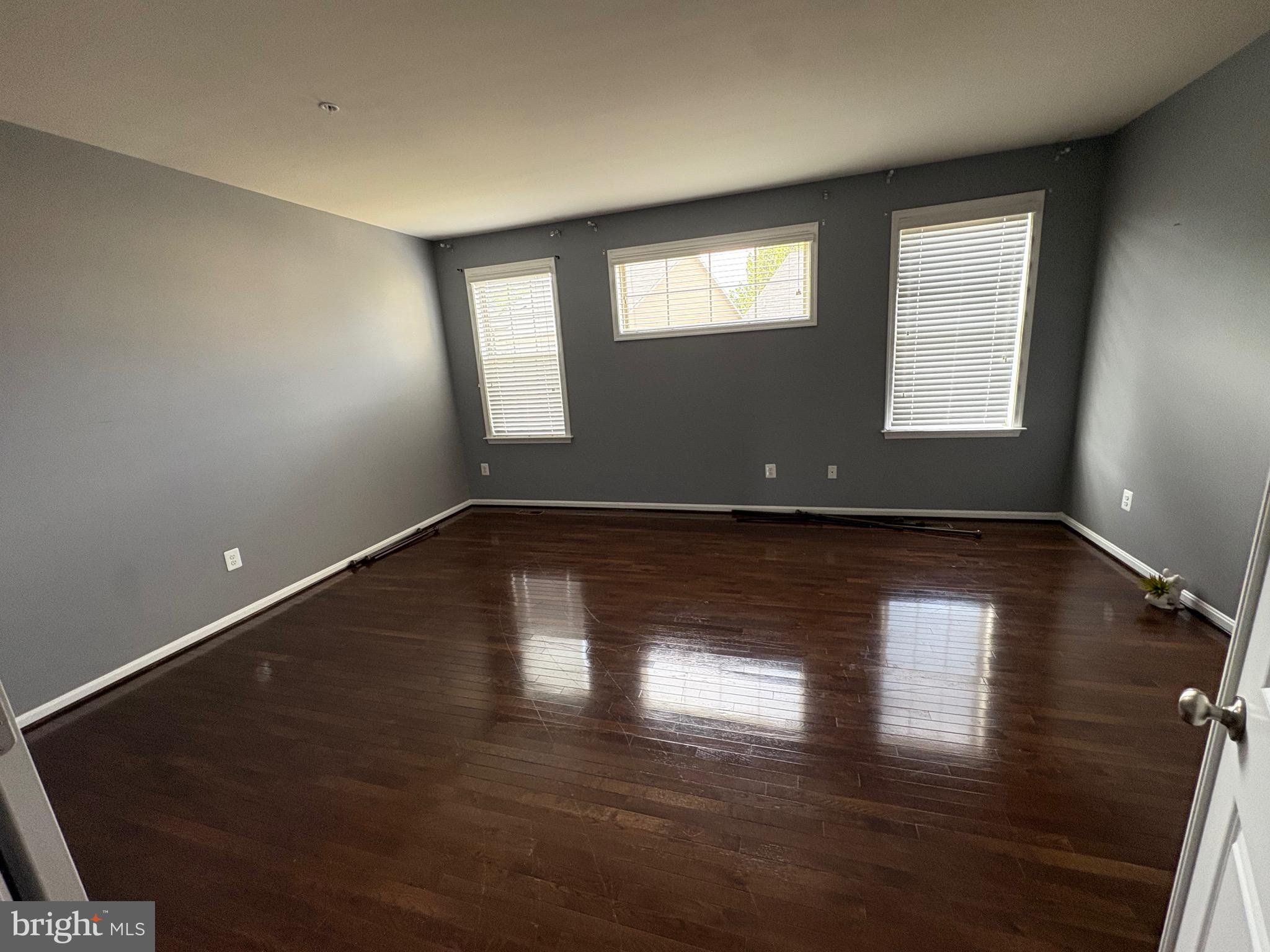 WOODMORE TOWNE CENTRE - Residential