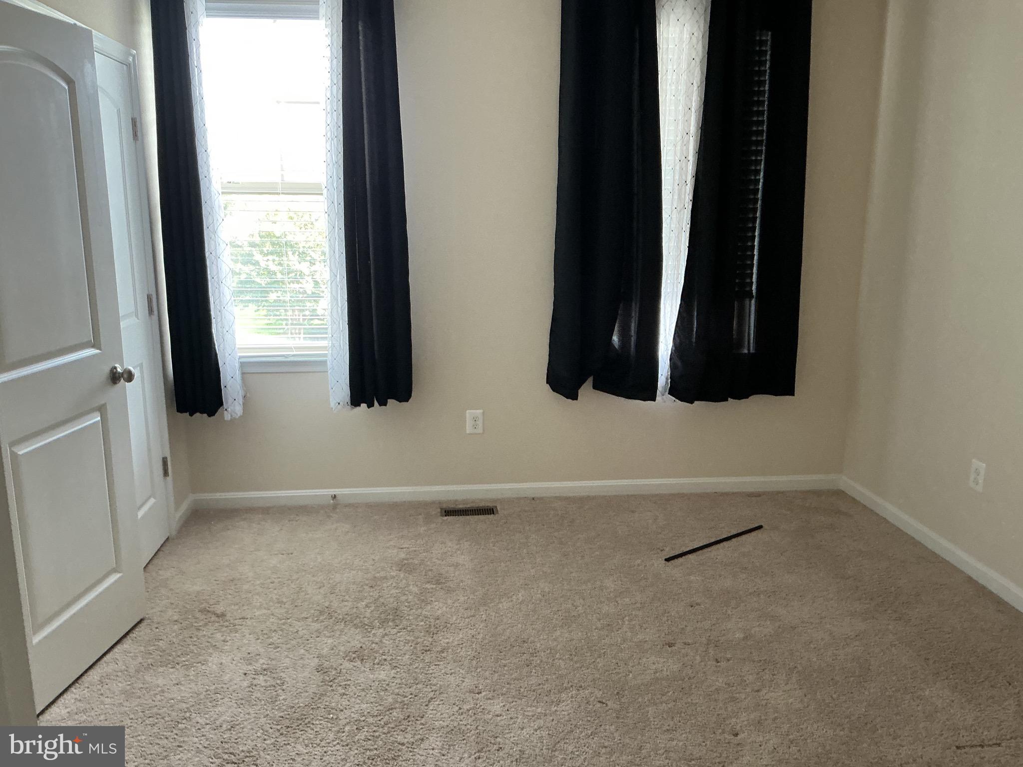 WOODMORE TOWNE CENTRE - Residential