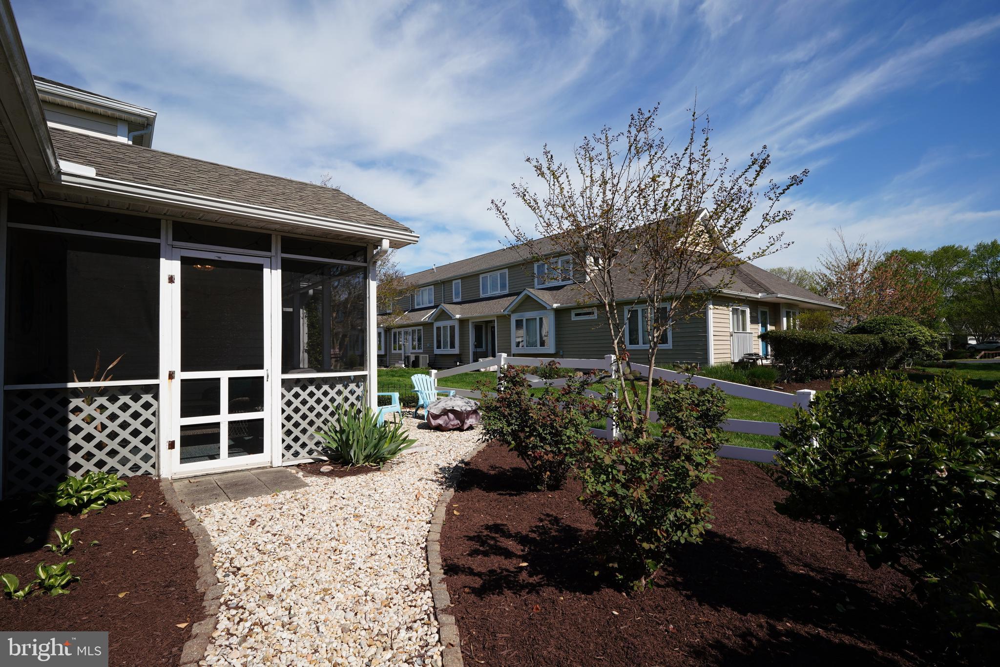 PLANTATIONS EAST - Residential