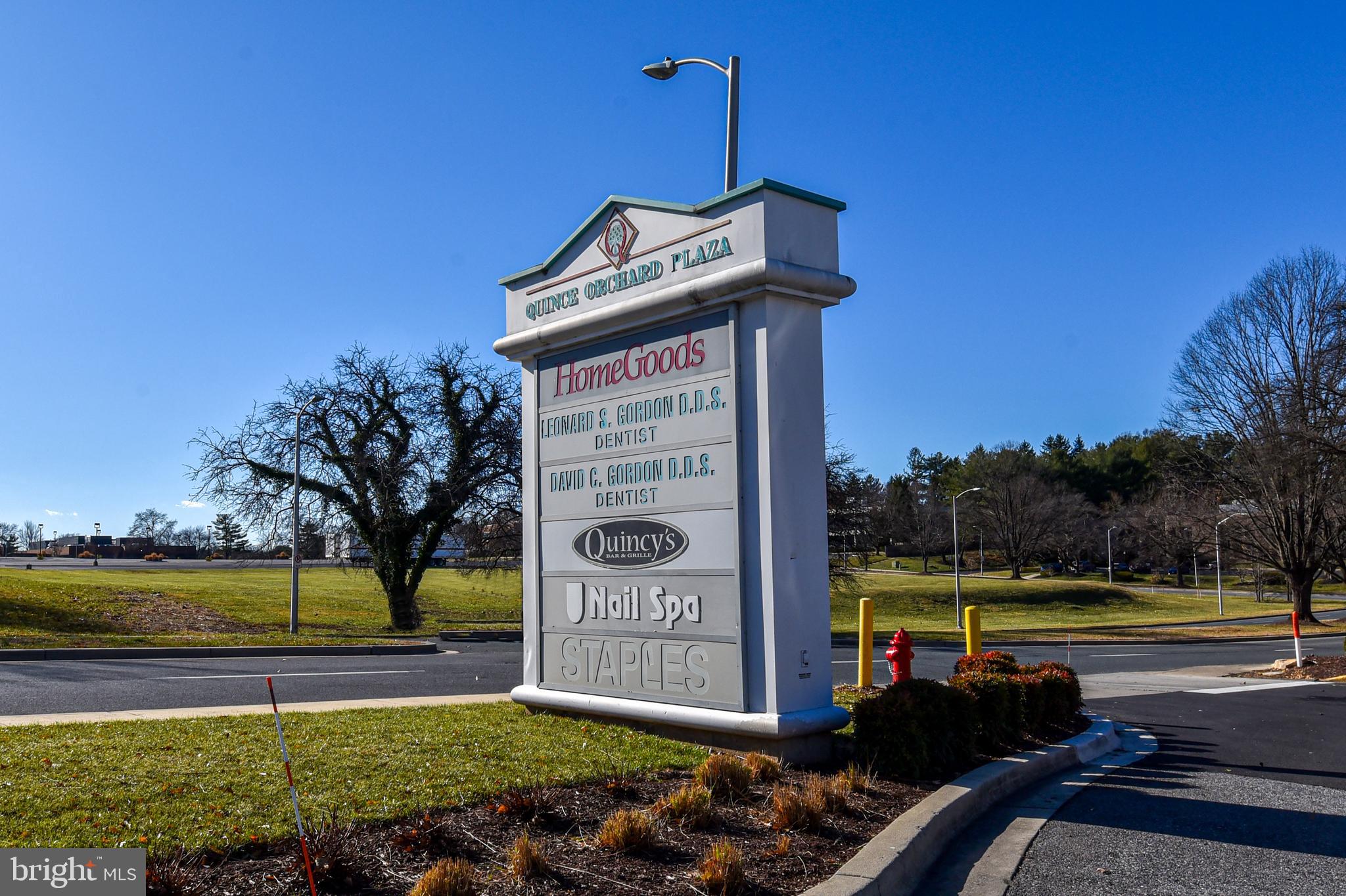 POTOMAC OAKS - Residential