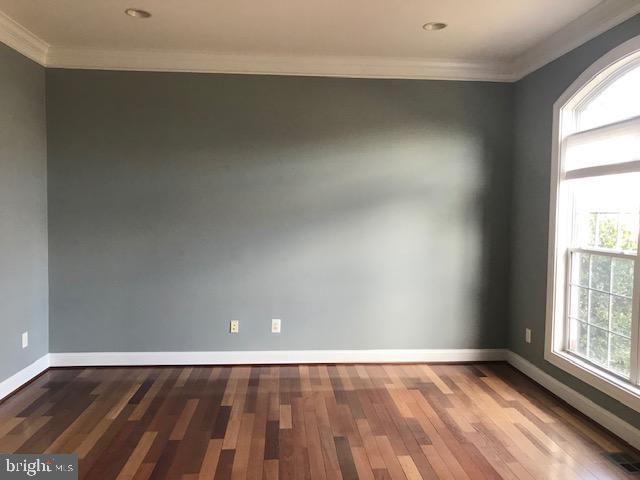 TALL CEDAR ESTATES - Residential Lease