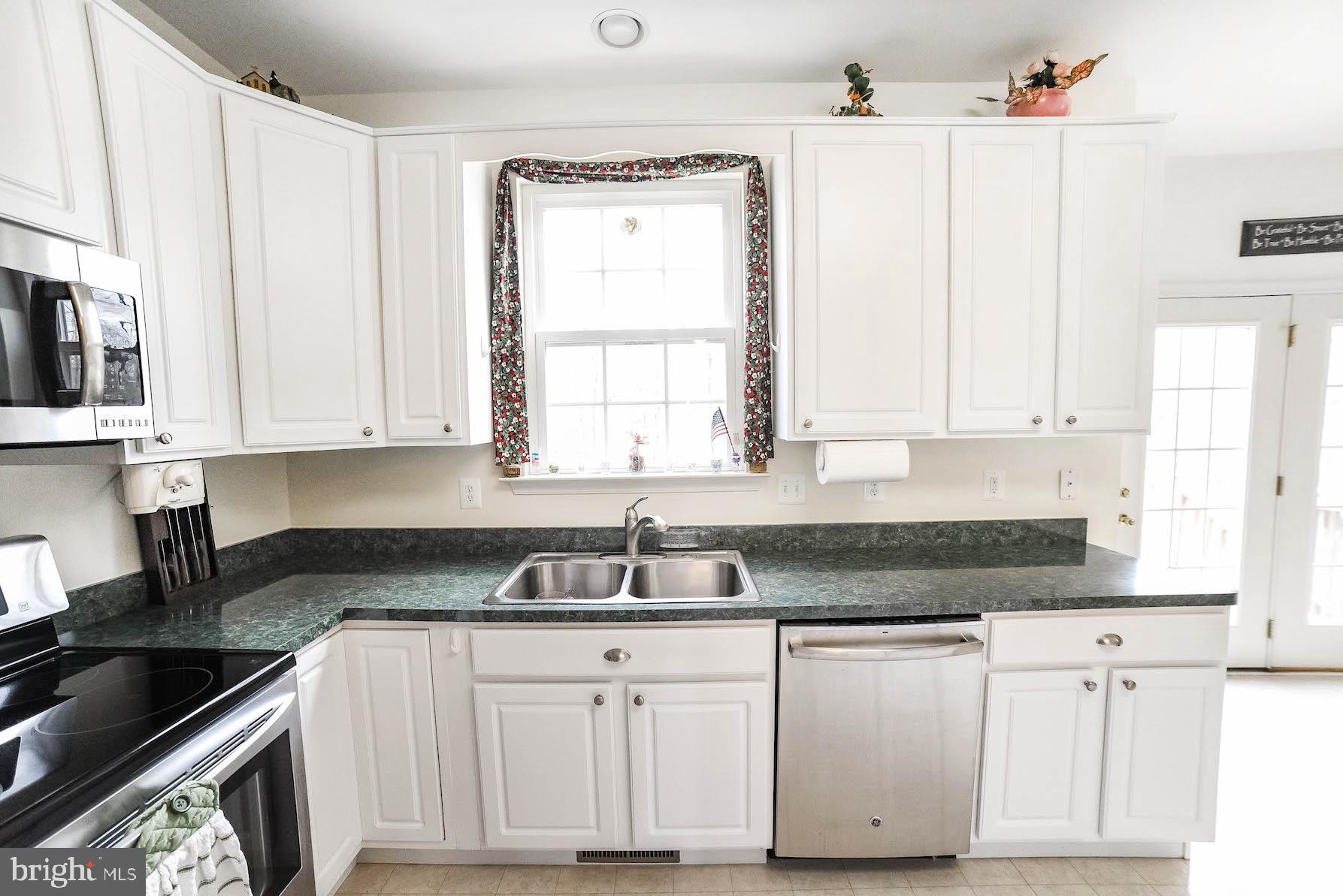 PEMBROOKE - Residential