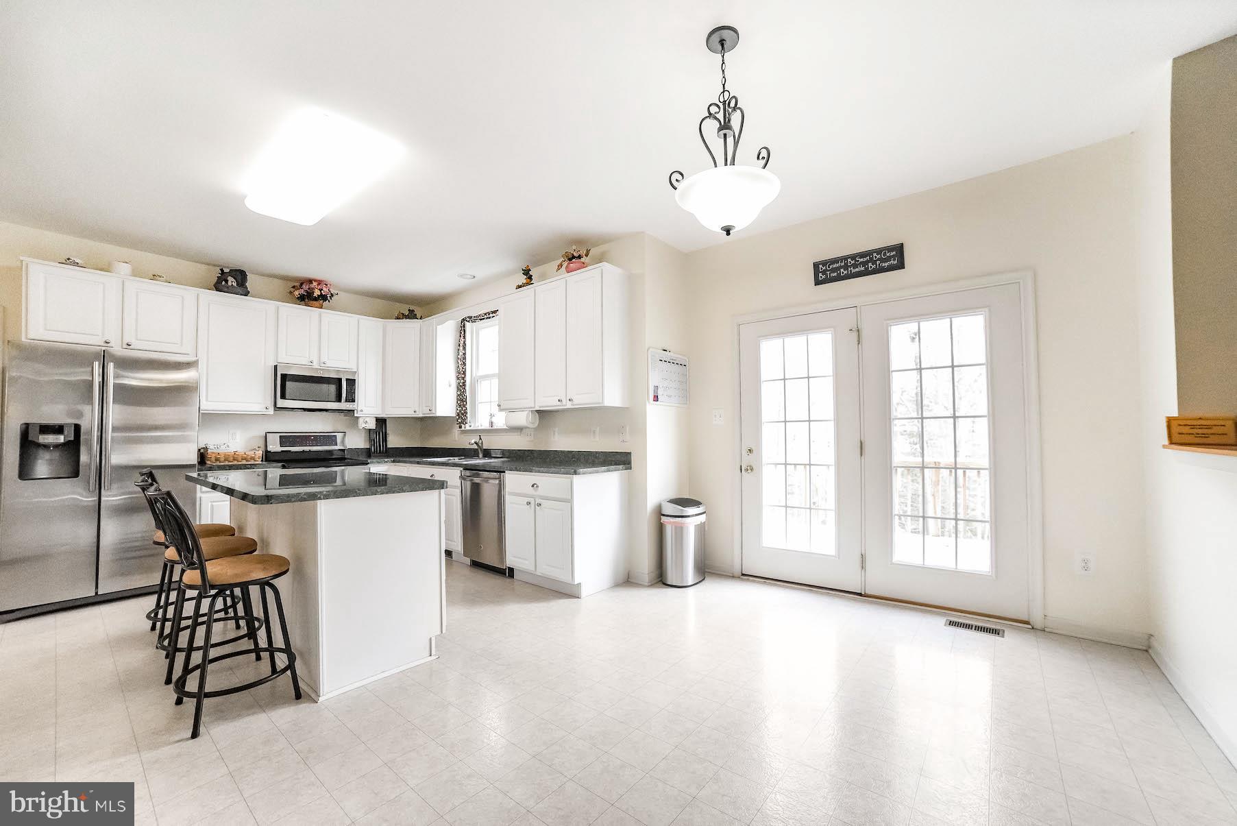 PEMBROOKE - Residential